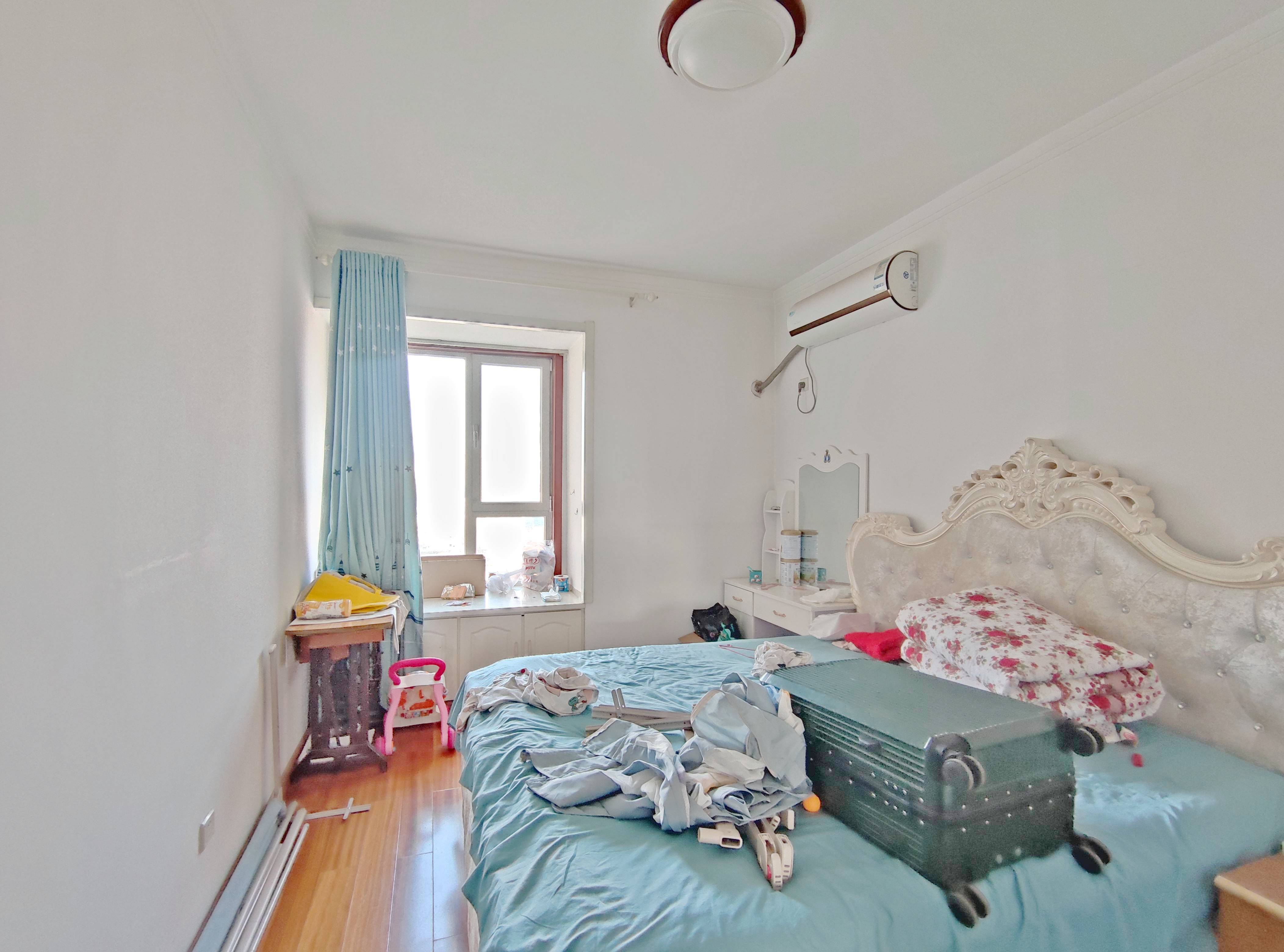 绿地新里卢浮公馆