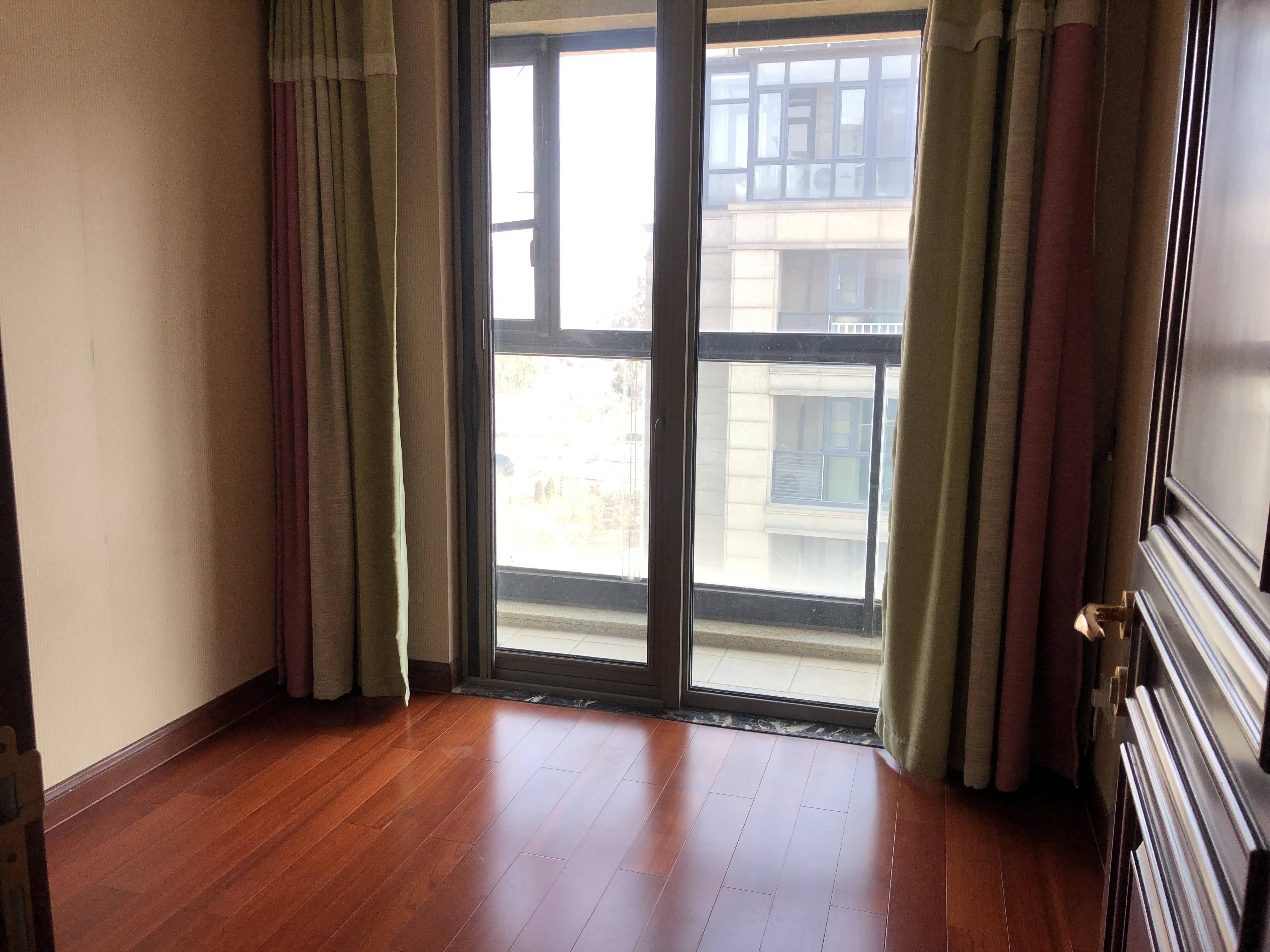 海尔绿城全运村锦兰园