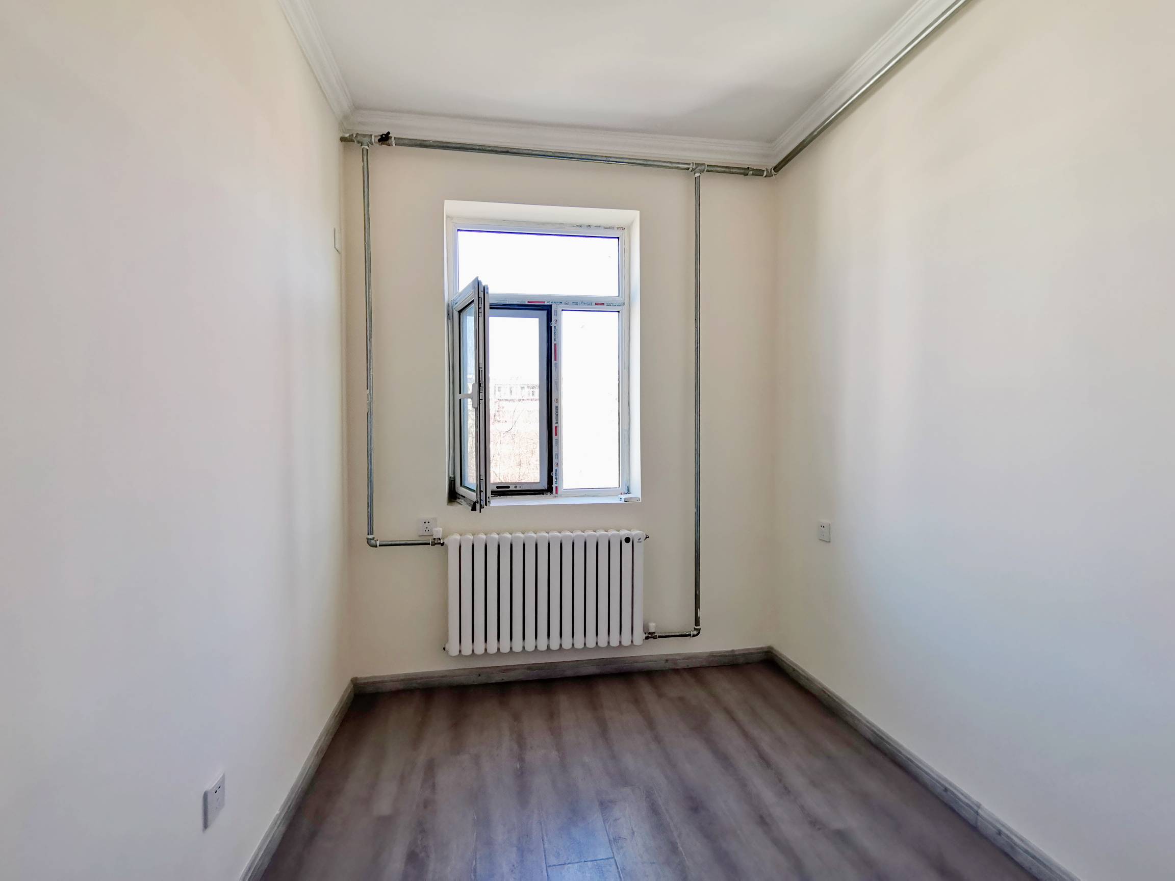 燕子山小区西路8号院