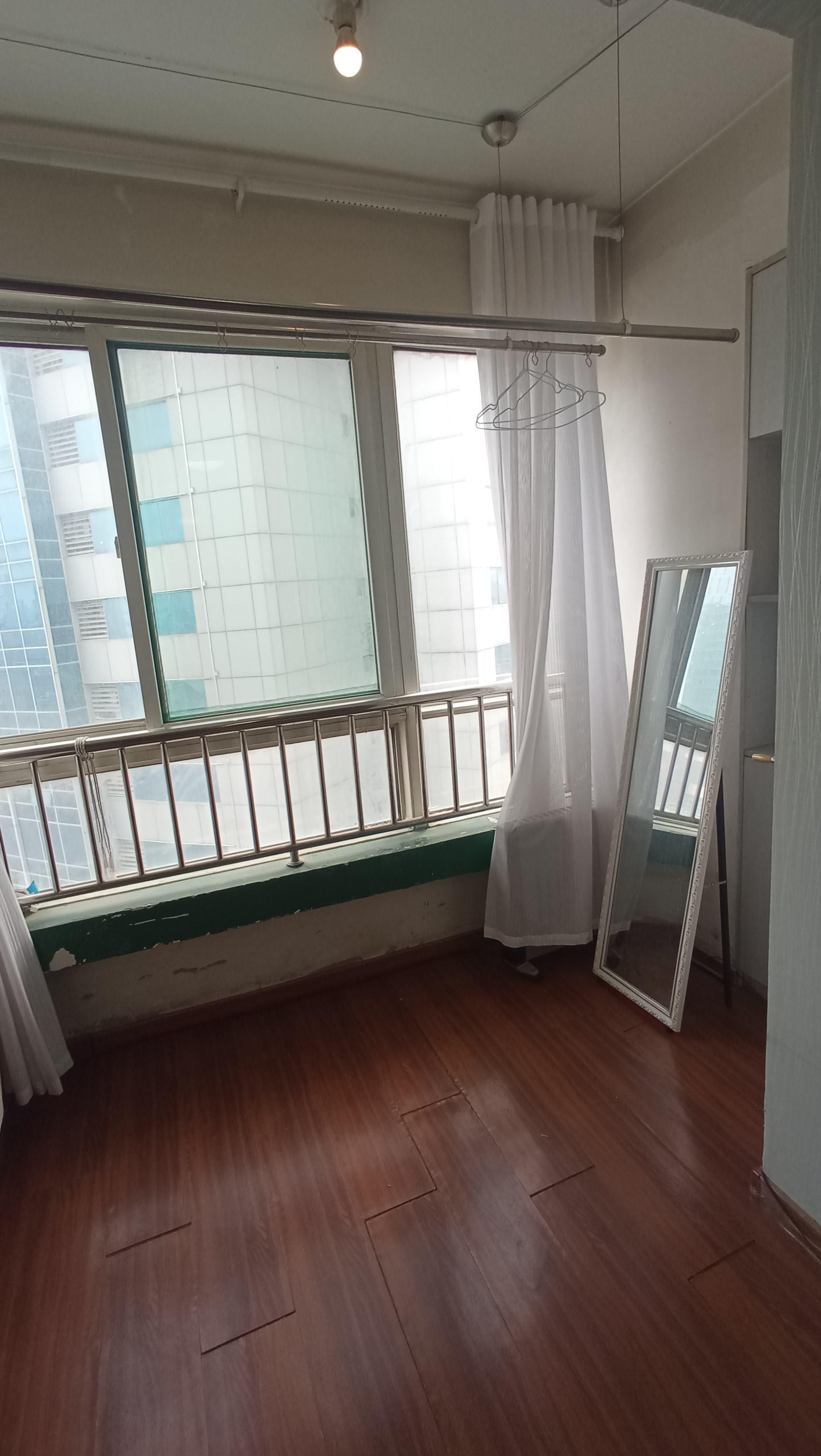 海蔚广场小区