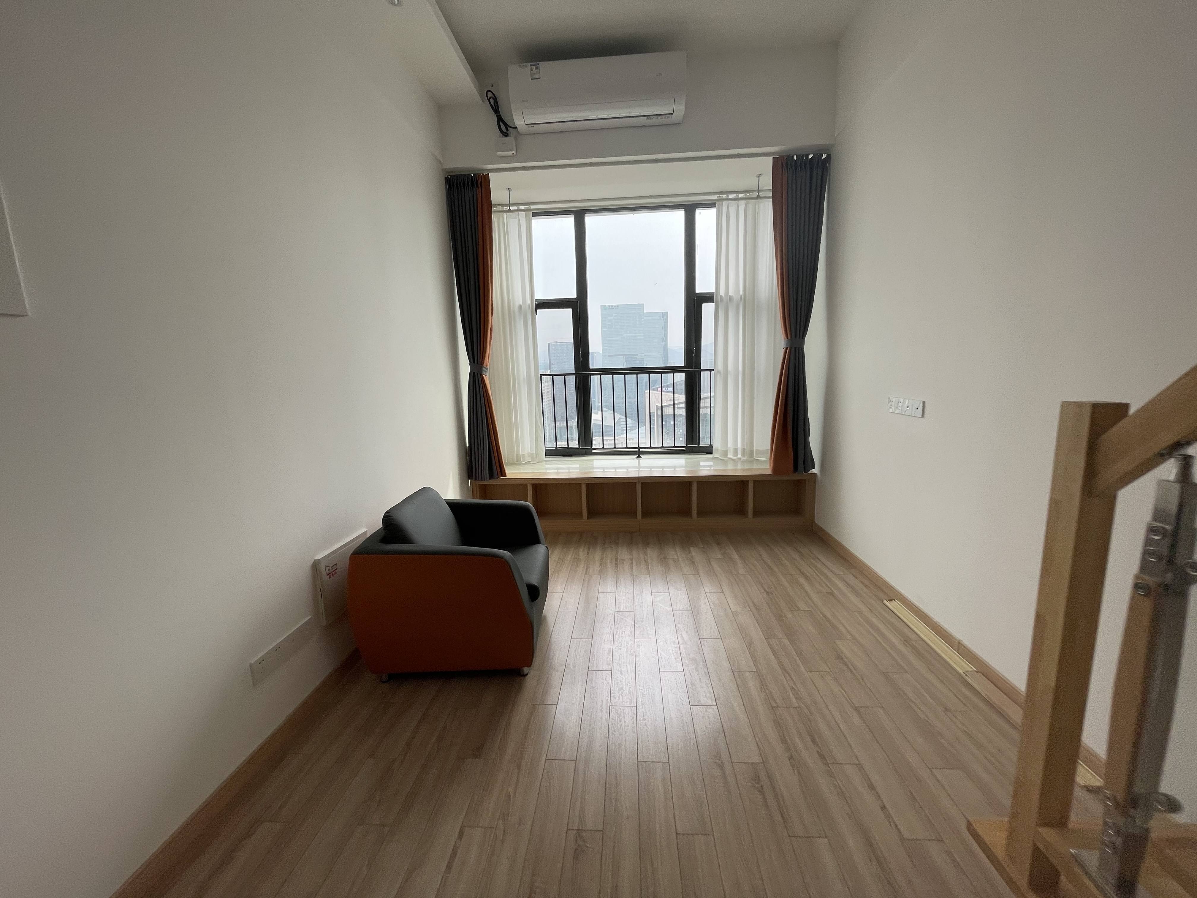 整租·万科大都会(商住楼)  南