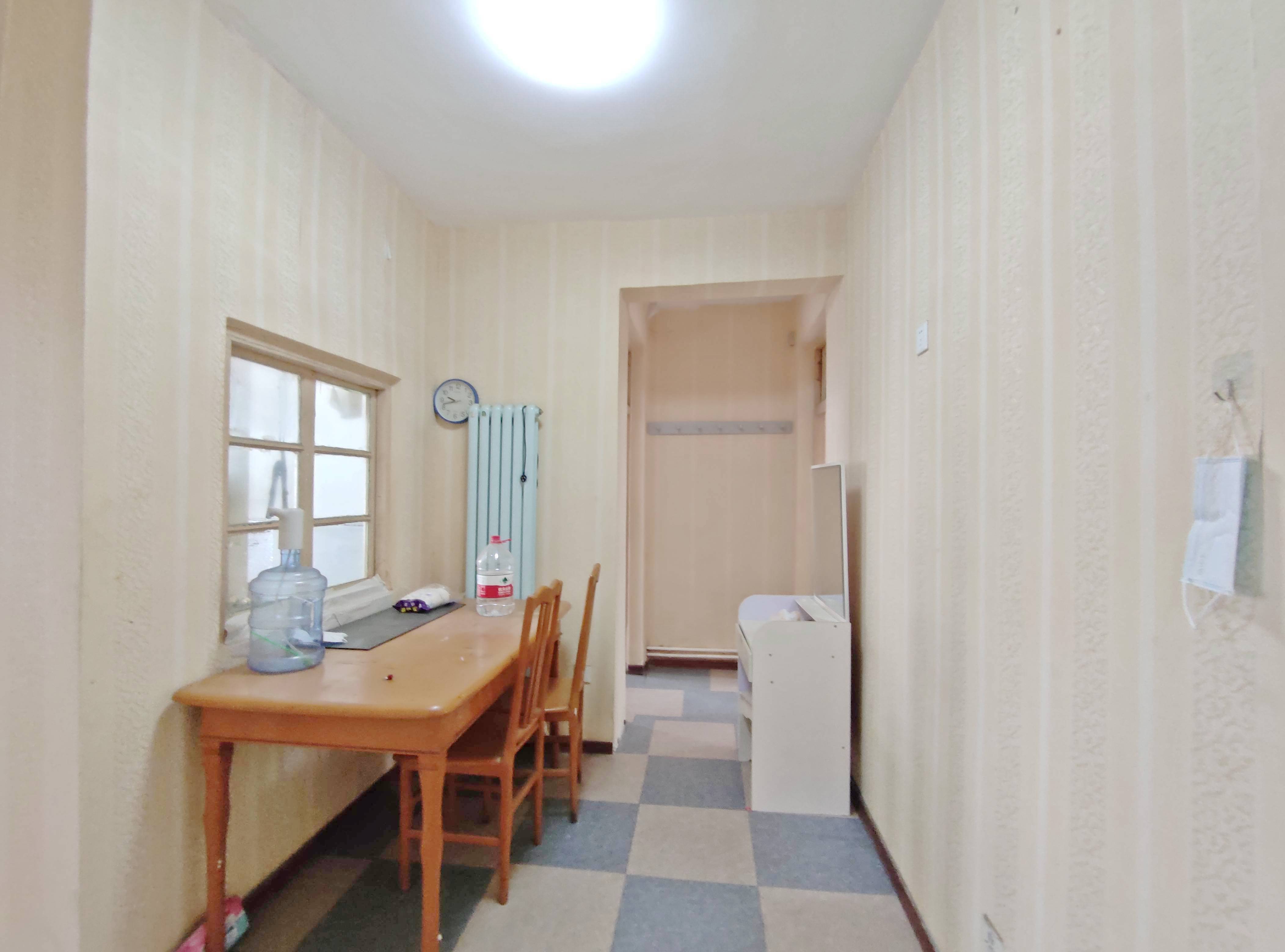 经六路槐荫段宿舍