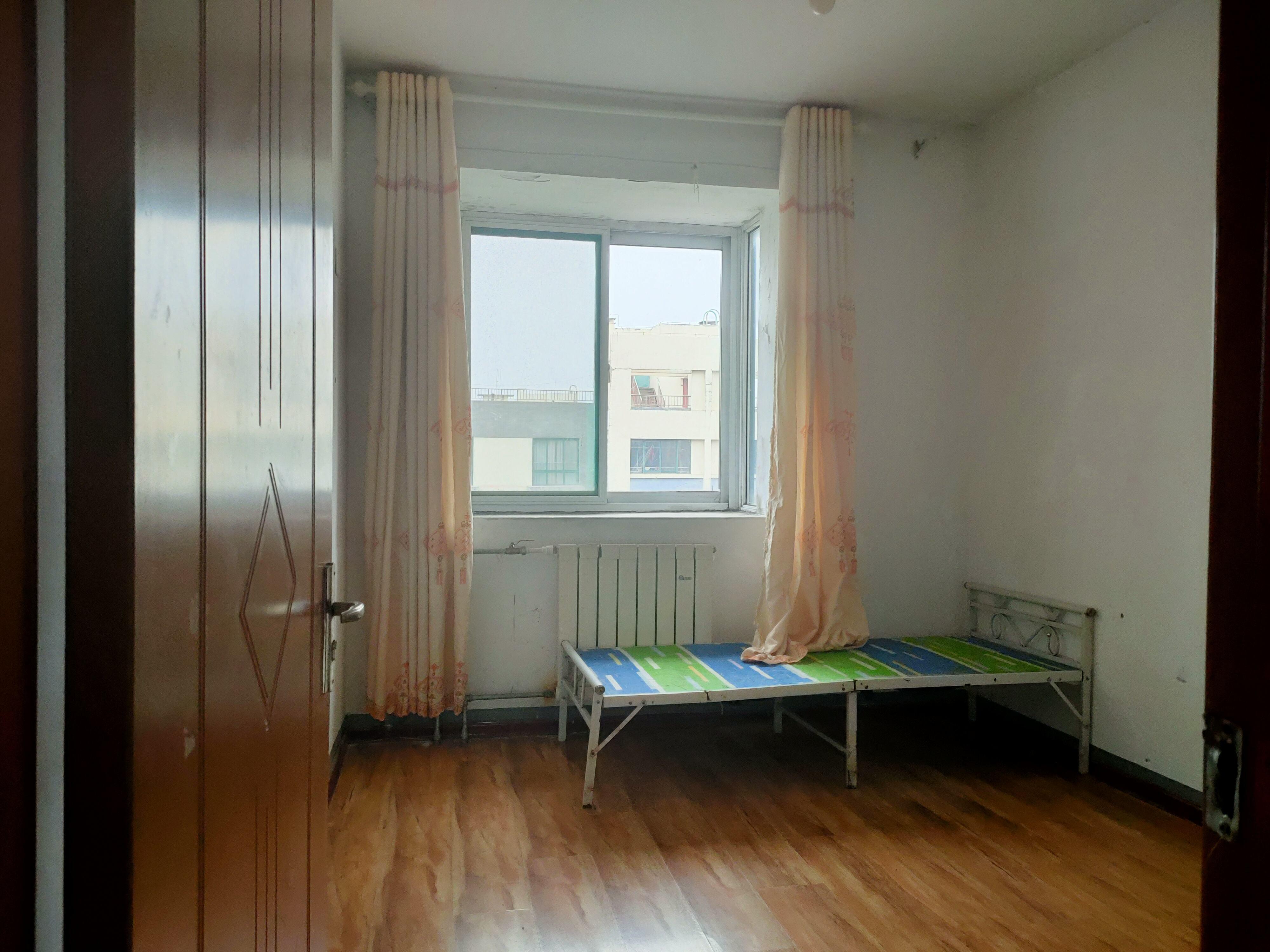 钢城新苑东区