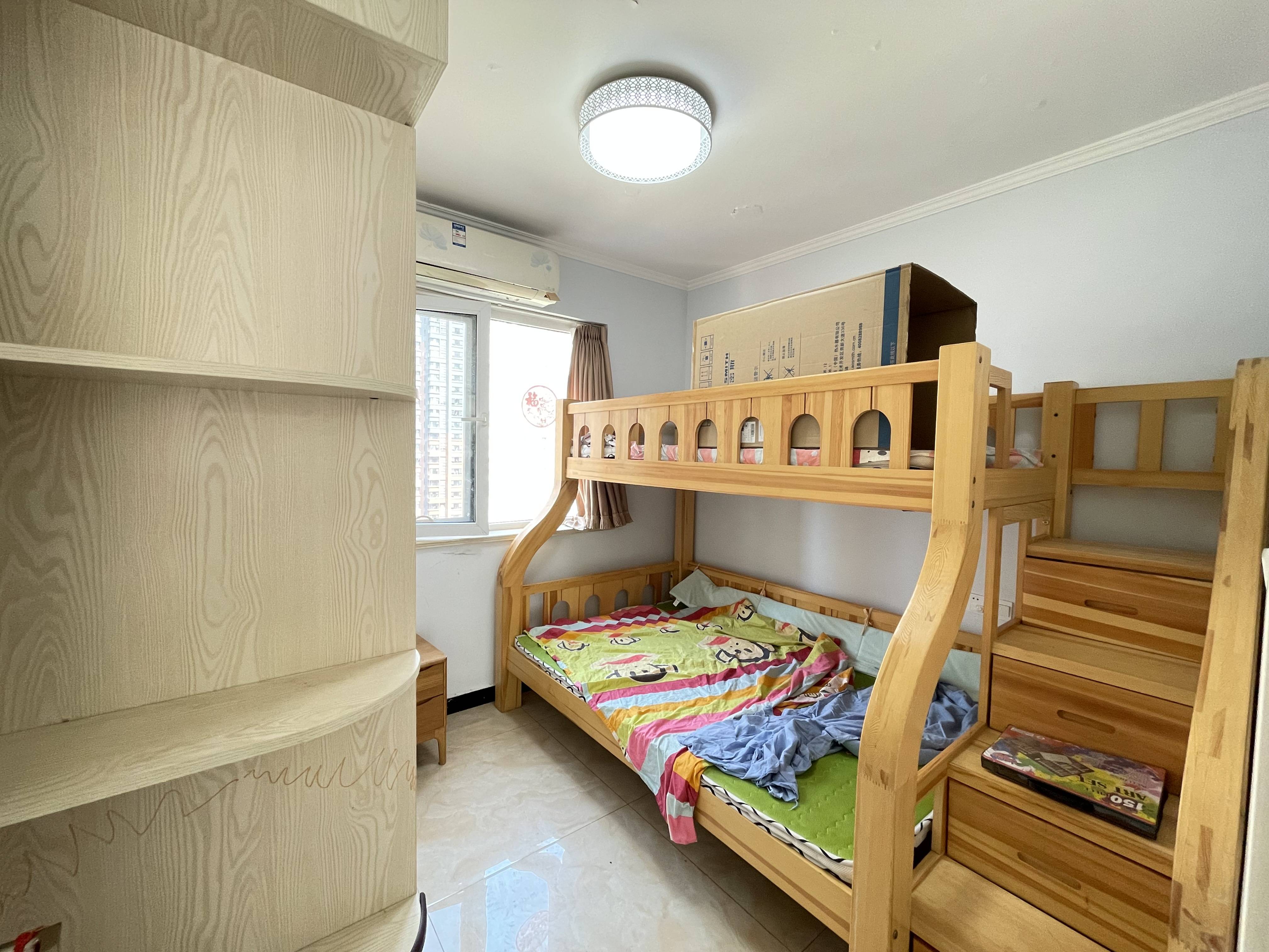 天鸿万象新天哈佛郡