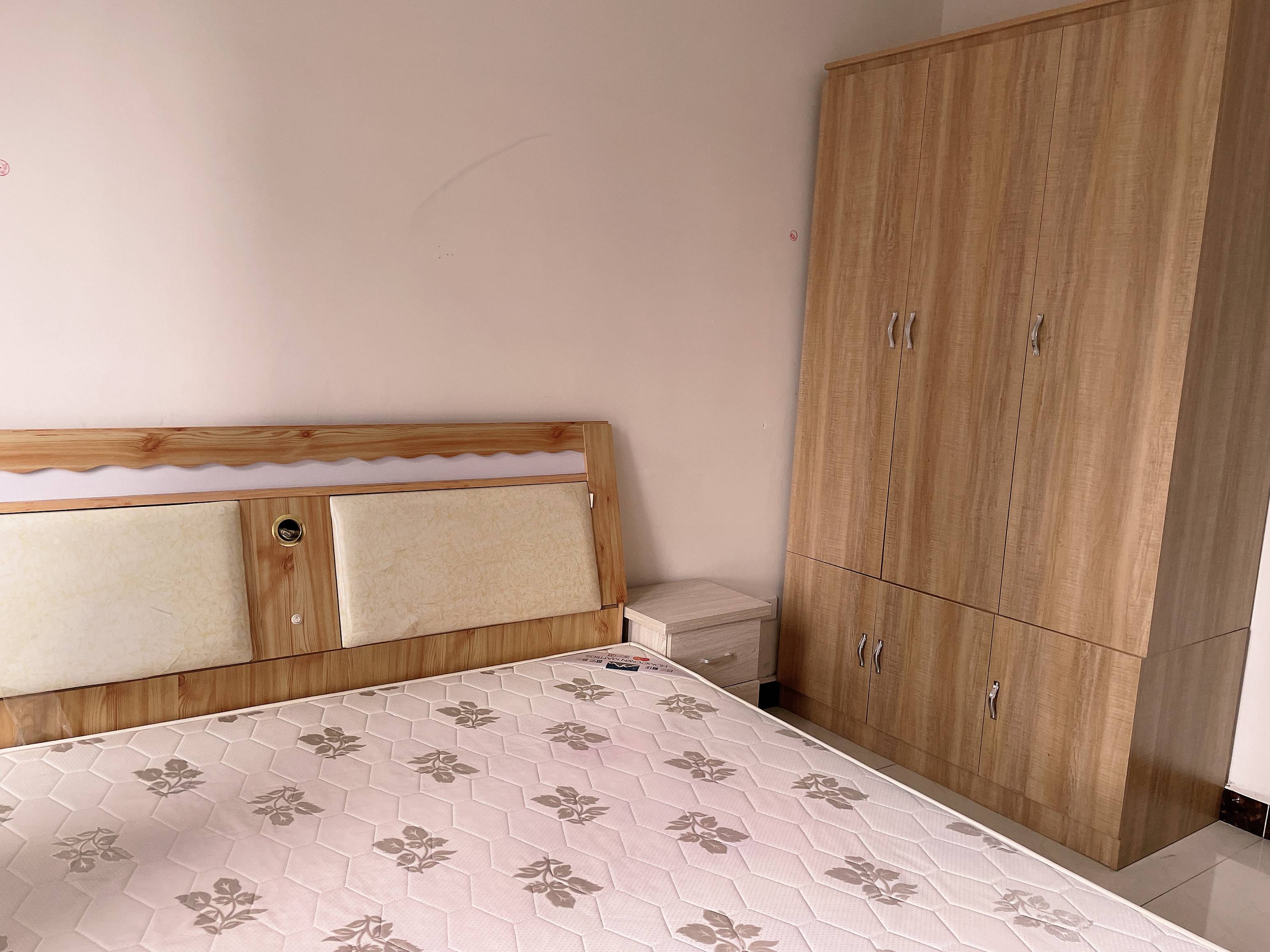 天鸿万象新天哈佛郡