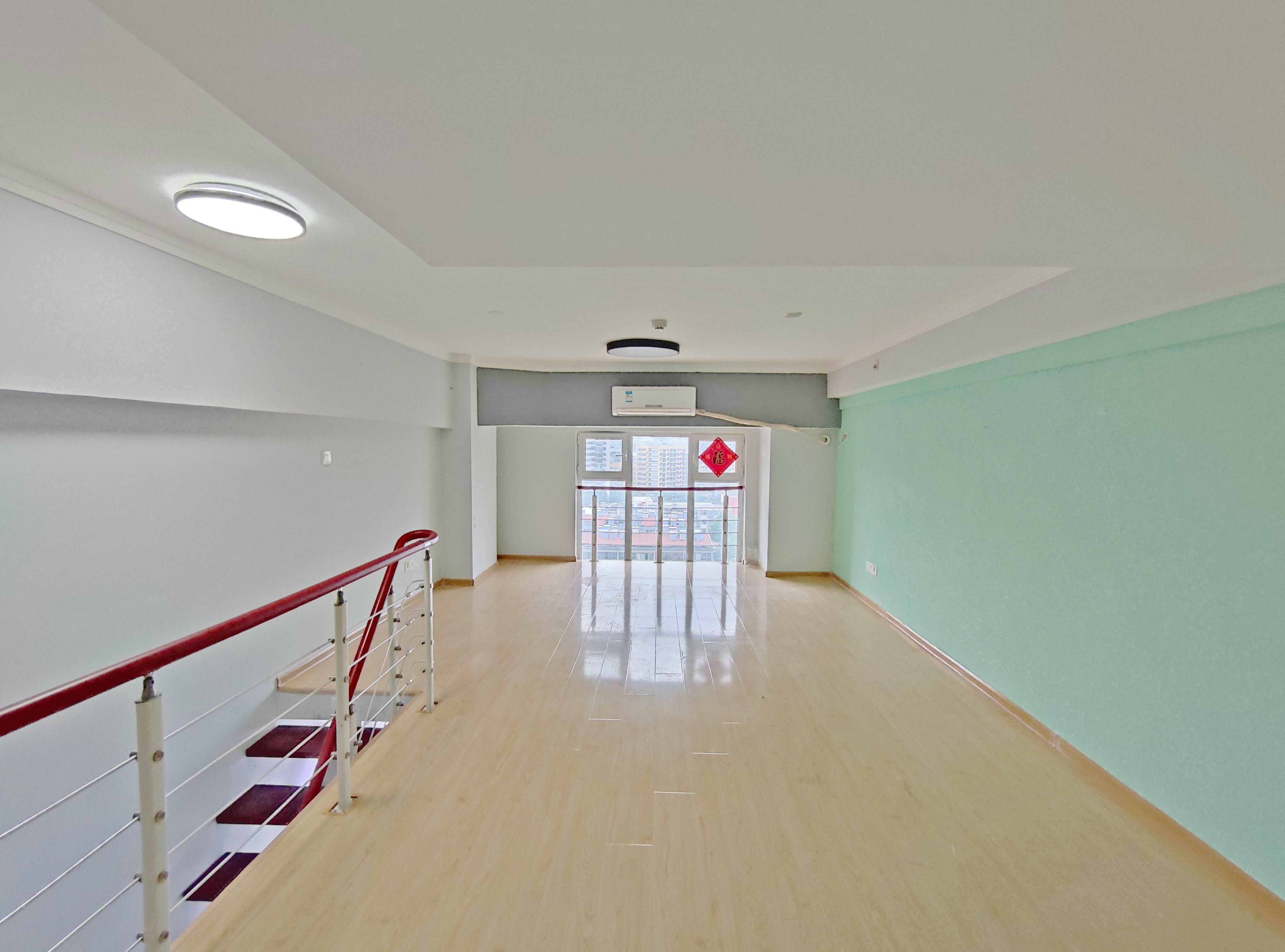 绿地泉景雅园商务大厦