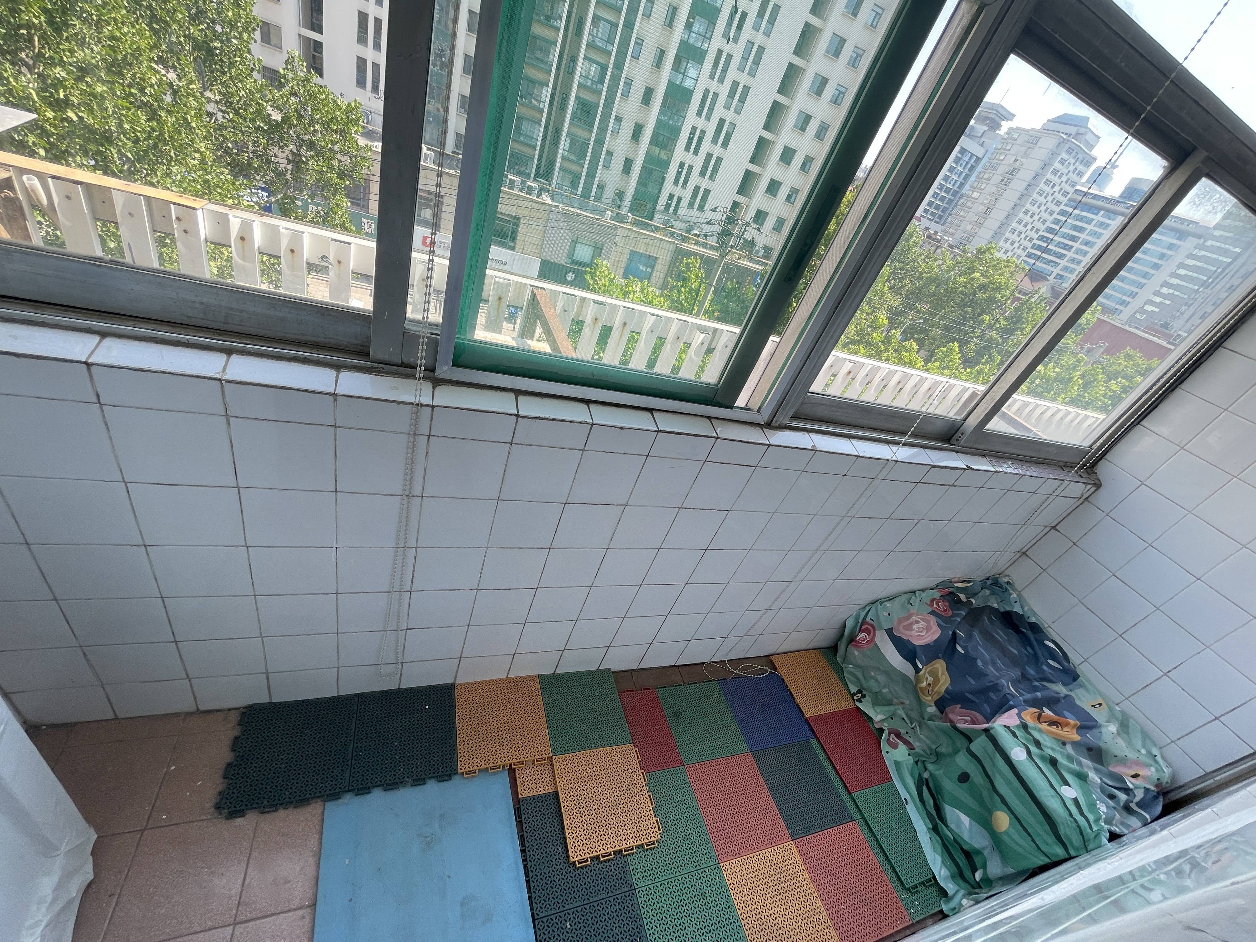 馆驿街小区