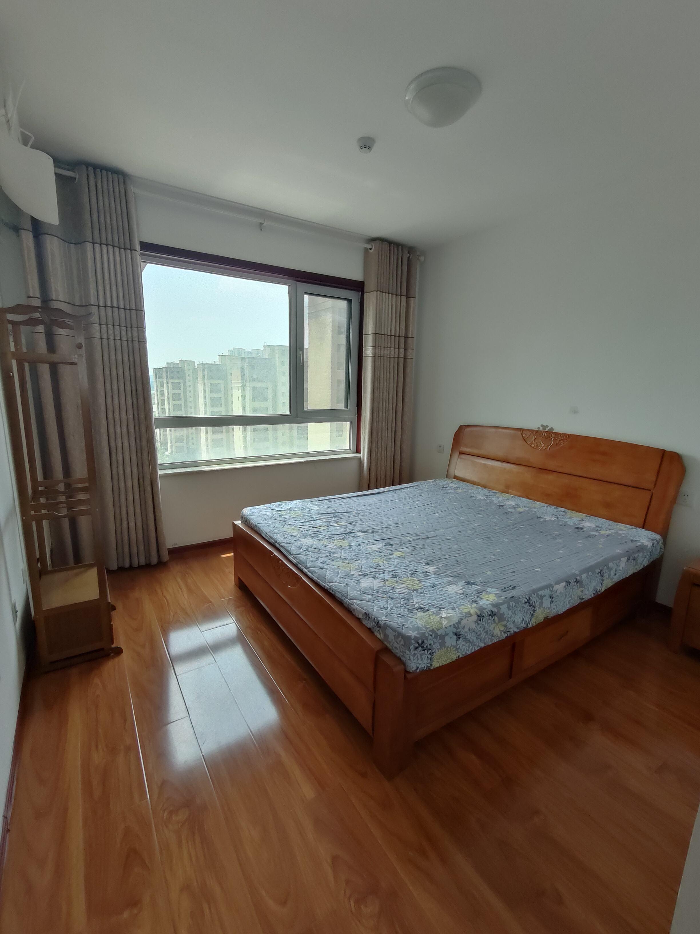 绿地新里香榭丽公馆