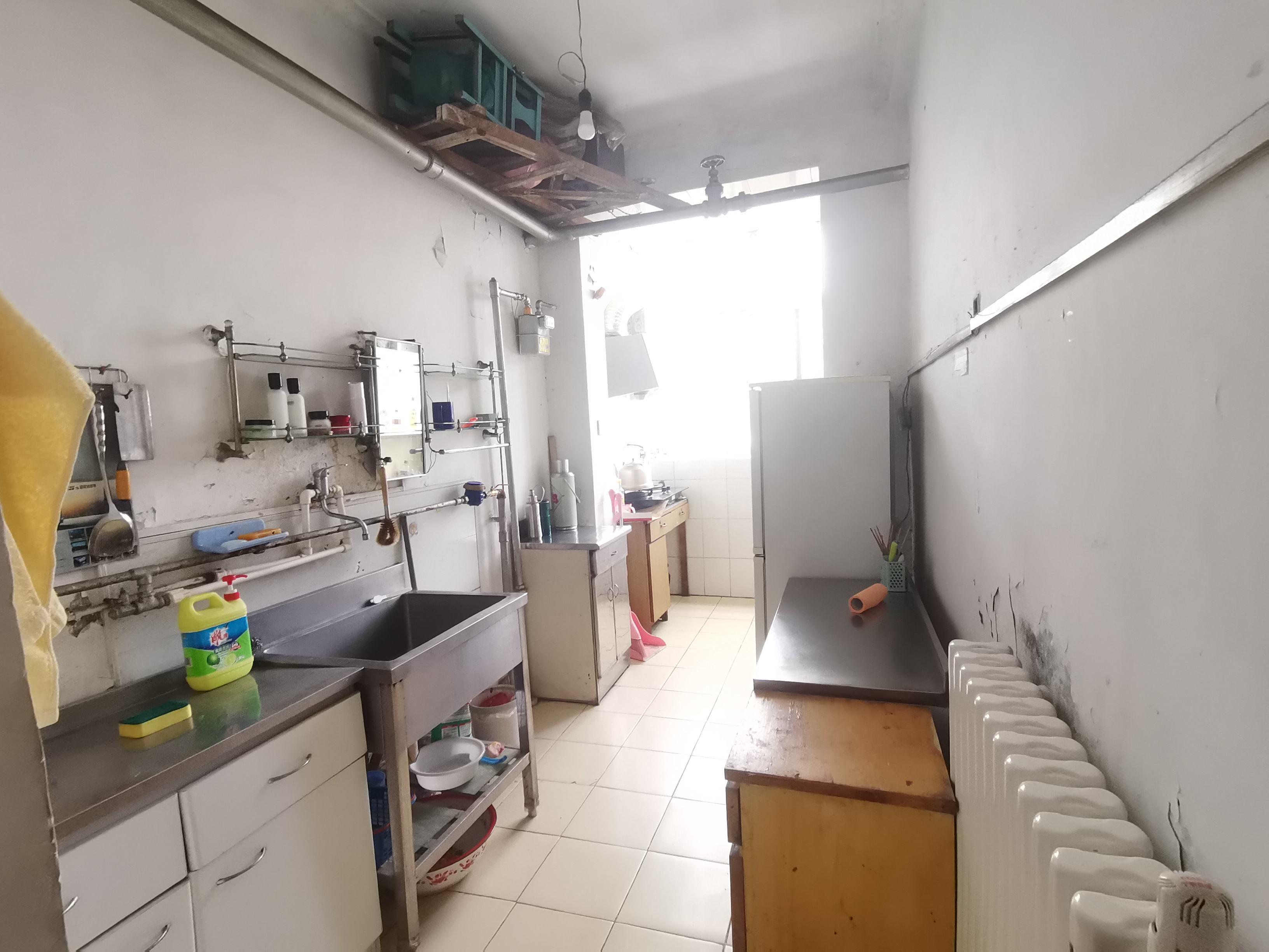 山师教工三宿舍