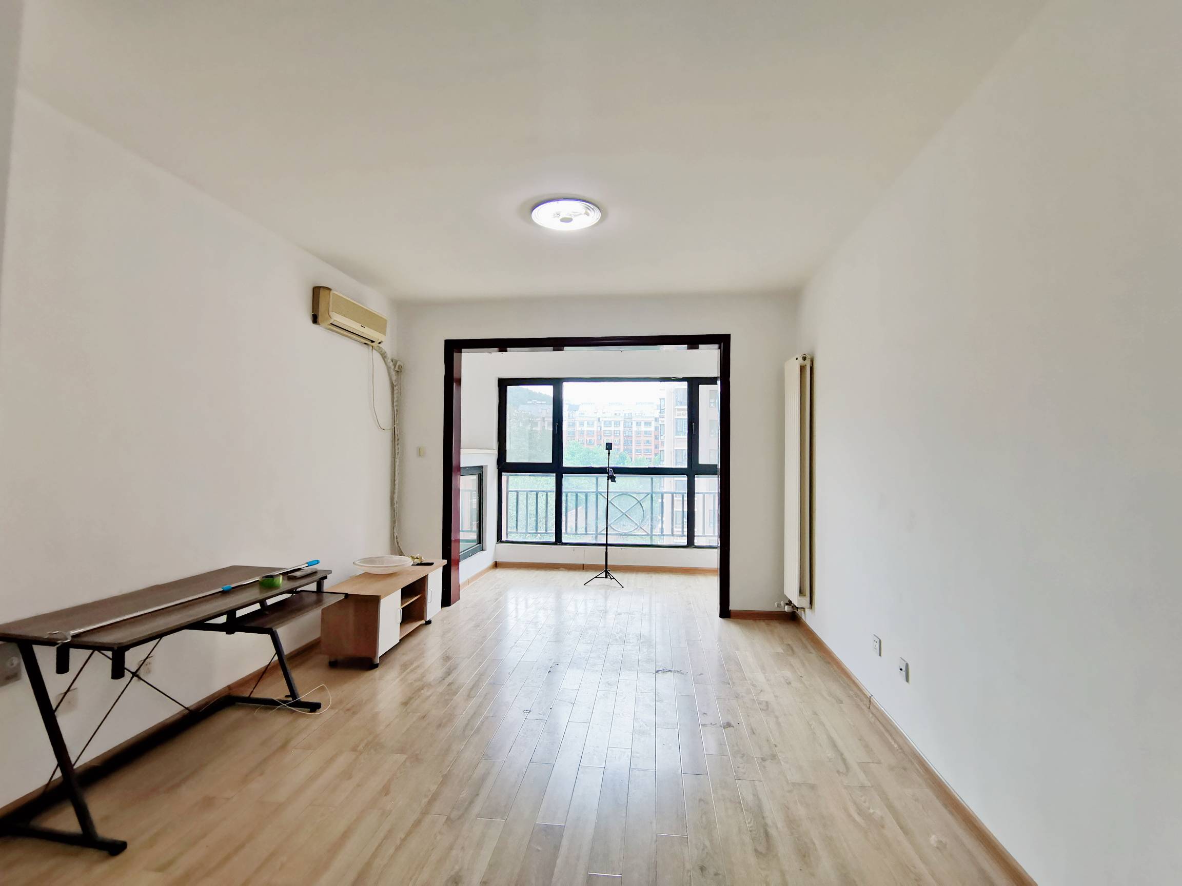  名士豪庭二区 南北