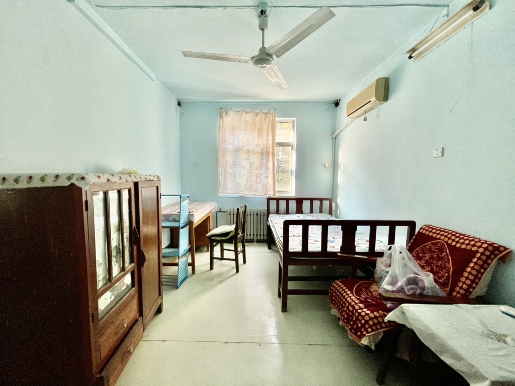  建国小经三路单位宿舍 南北