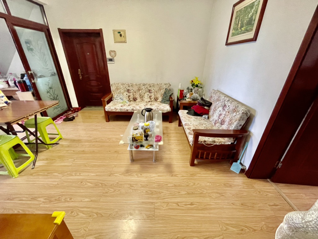   经十一路46号  南北