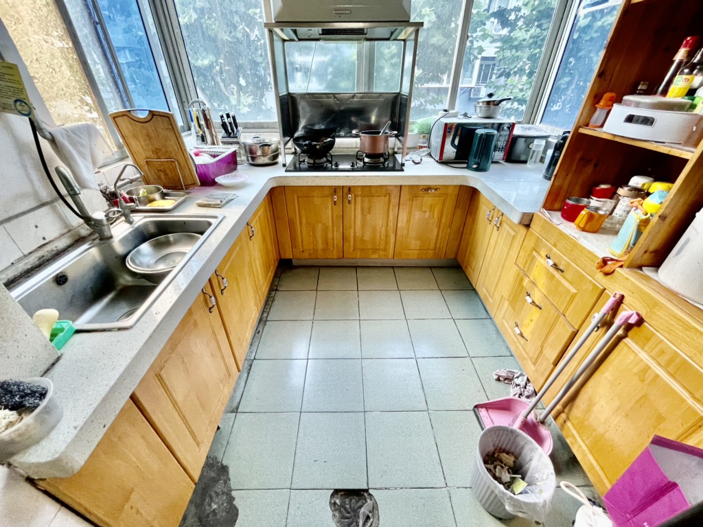 建国小经三路单位宿舍