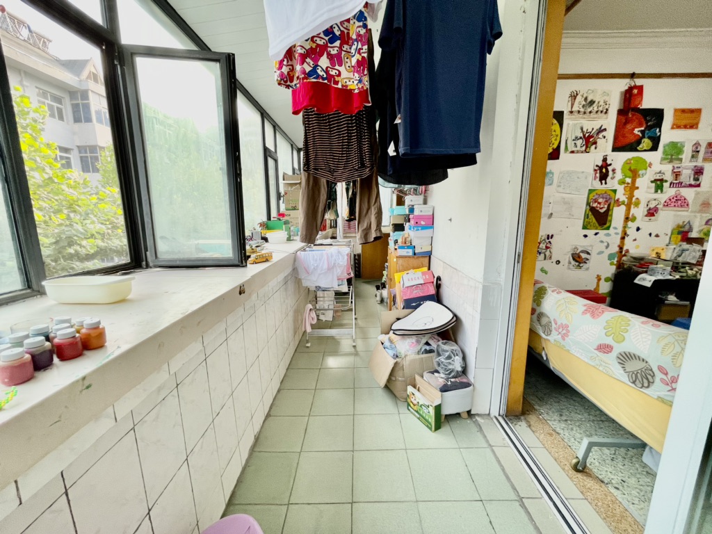 建国小经三路单位宿舍