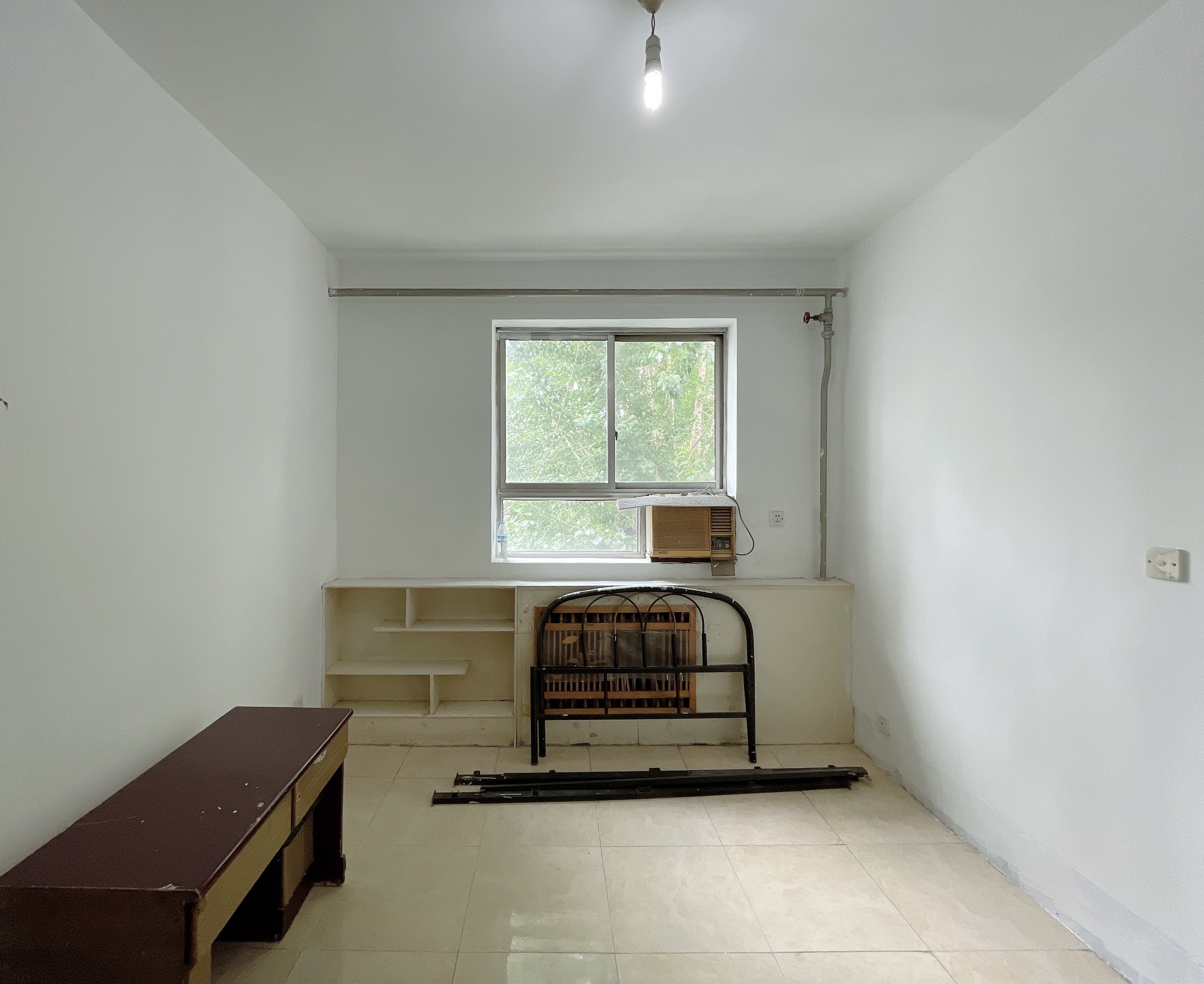 整租· 急租建筑新村南路4号2室1厅 