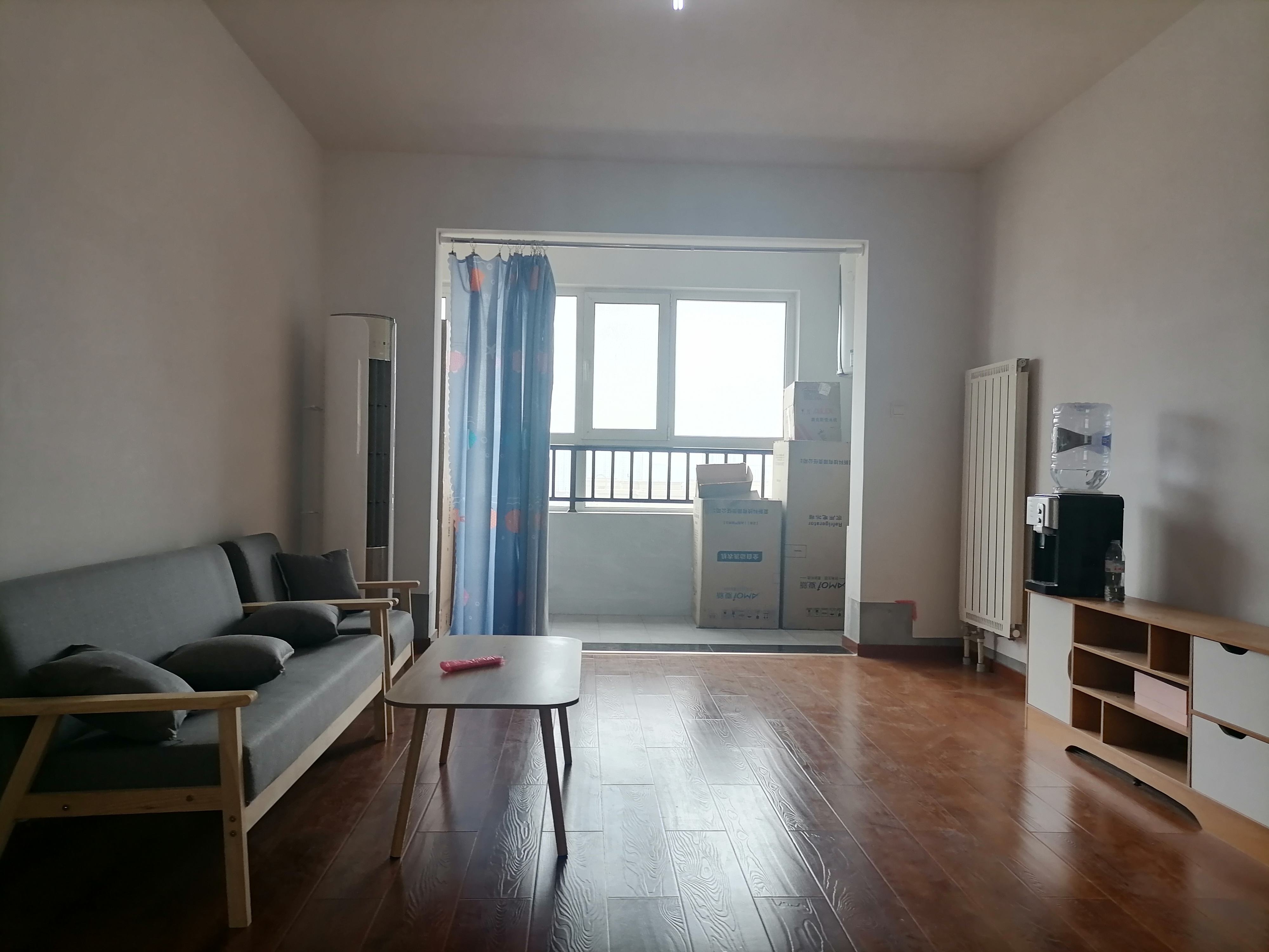 
							绿地新里香榭丽公馆
