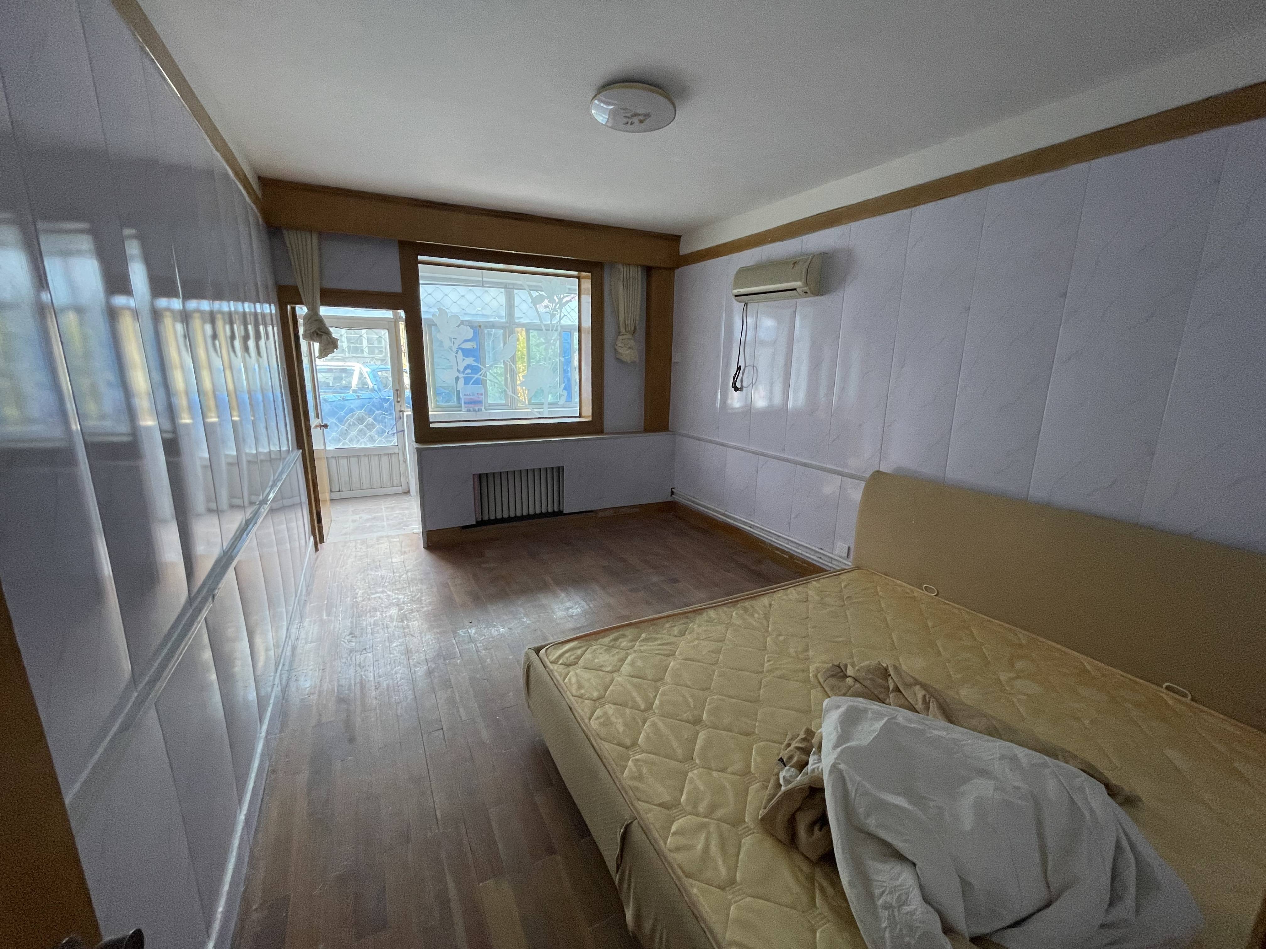 华艺美术职工宿舍