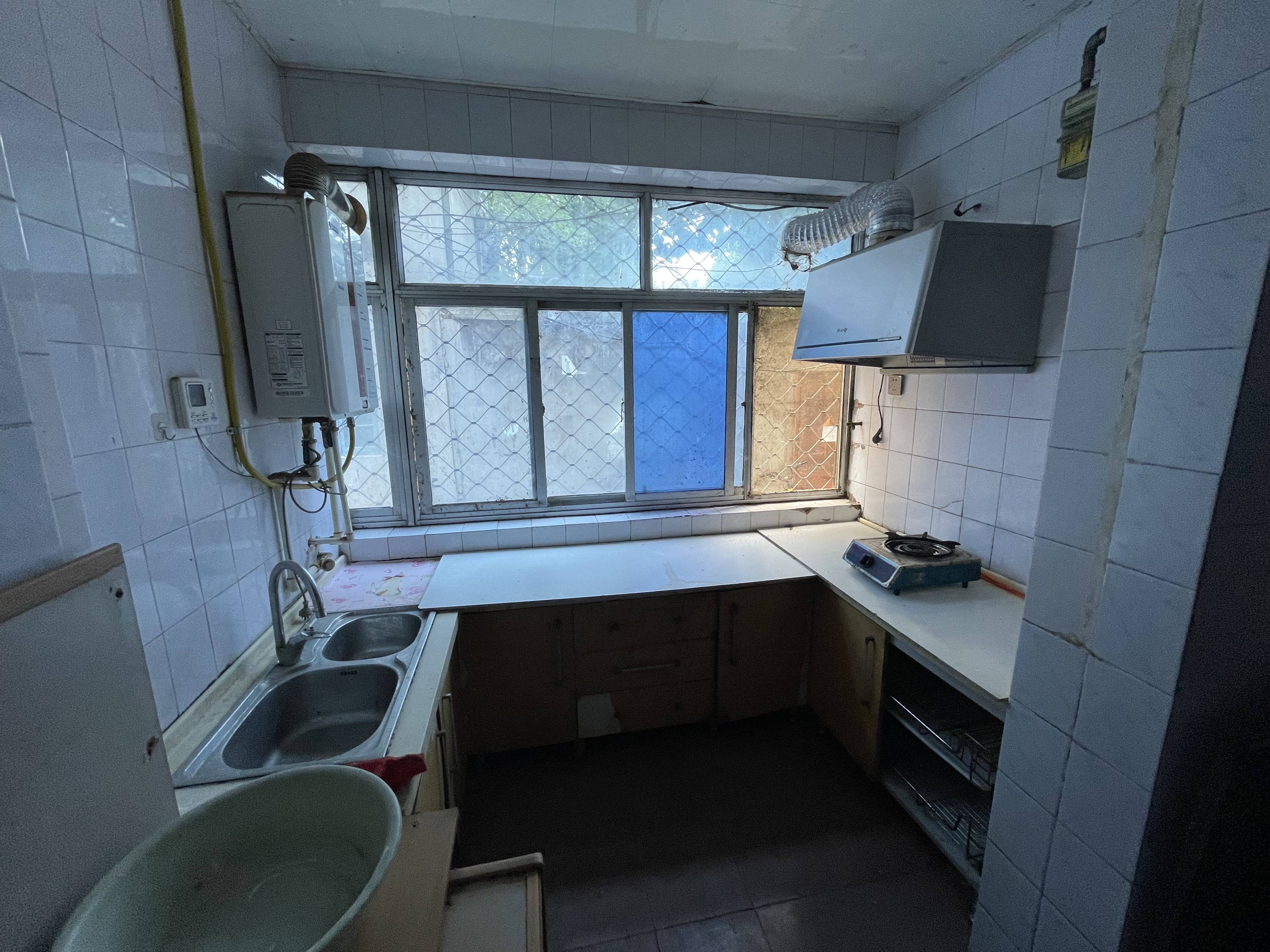 华艺美术职工宿舍