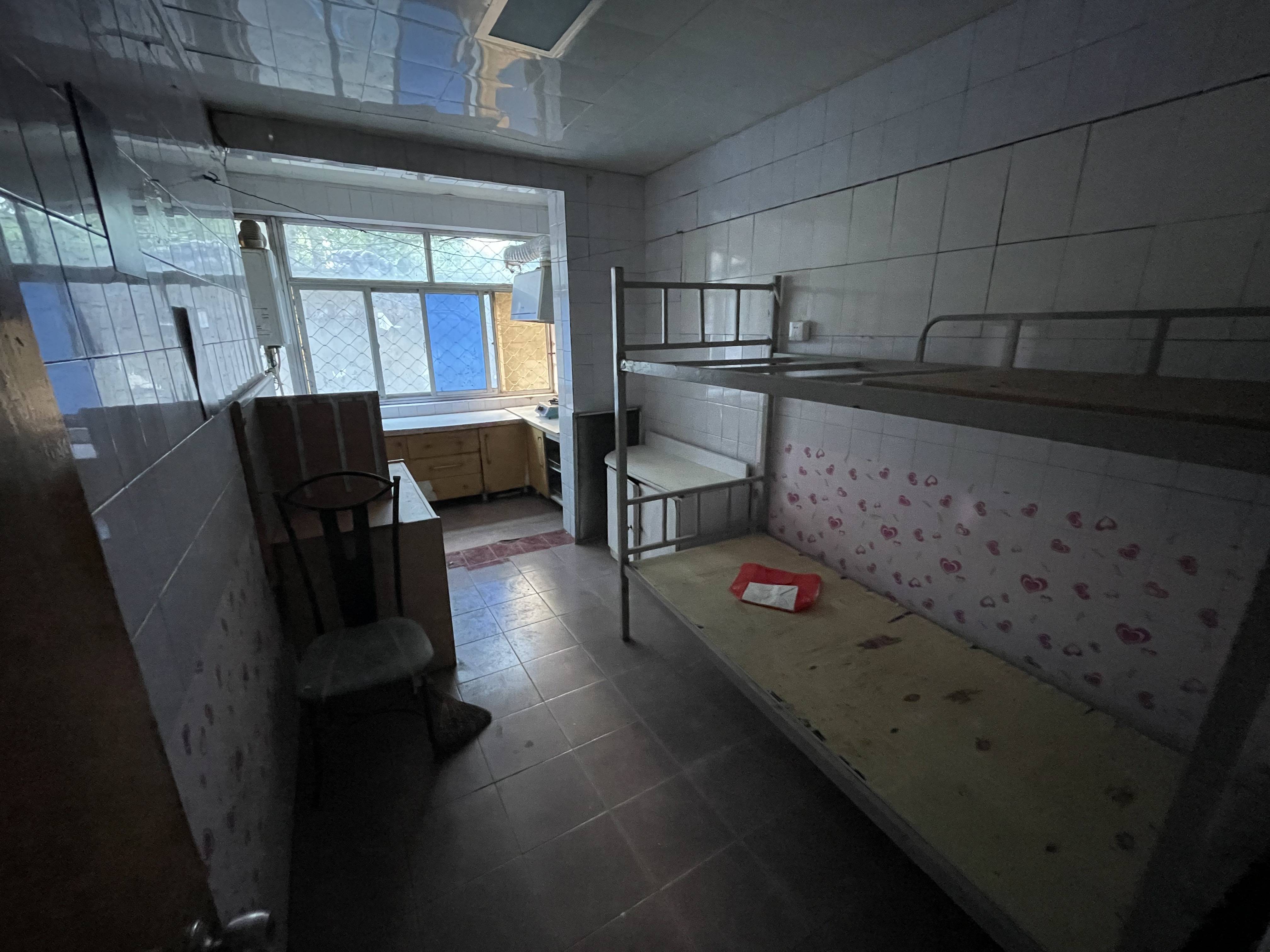 华艺美术职工宿舍