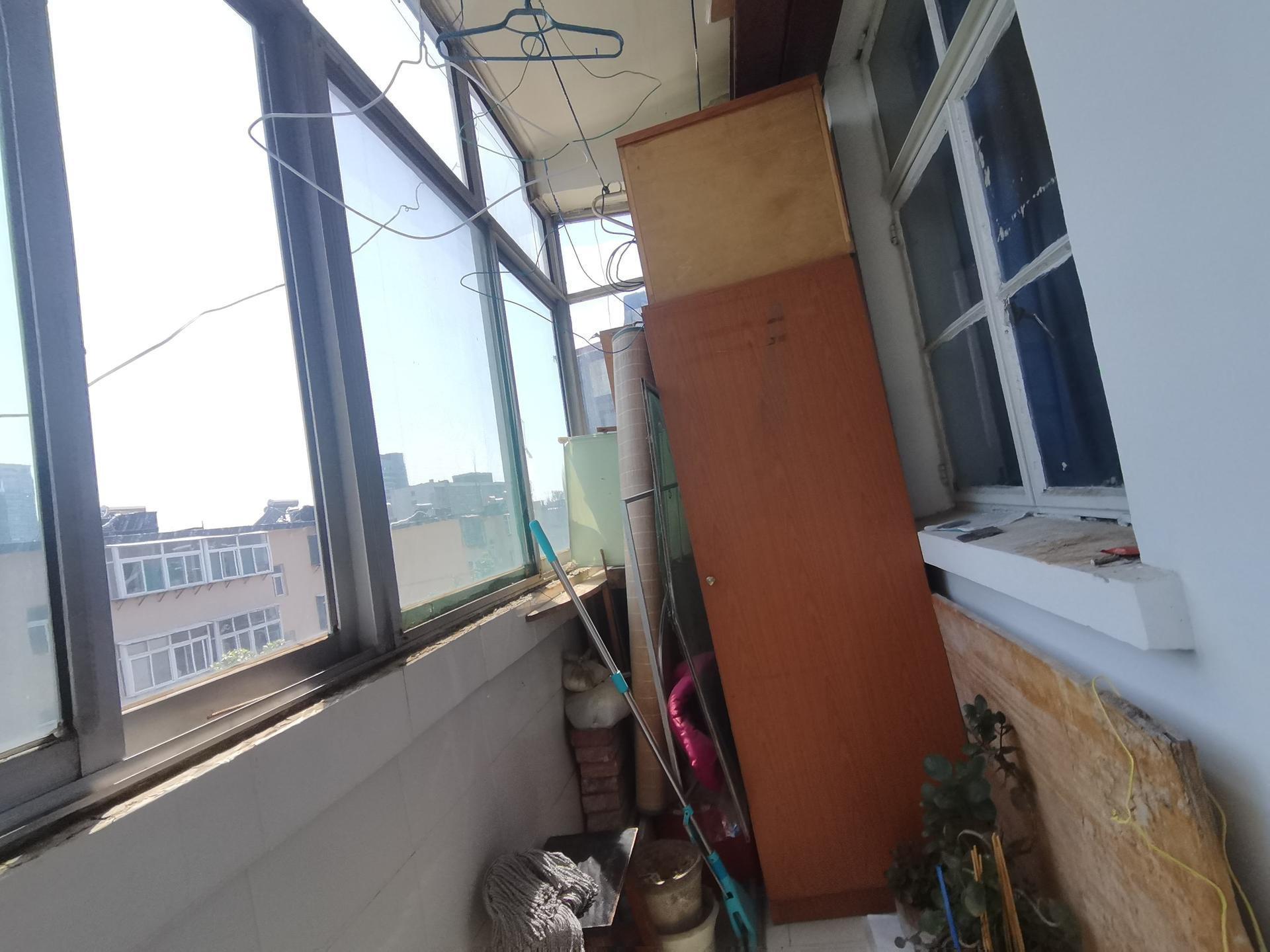 山师教工三宿舍