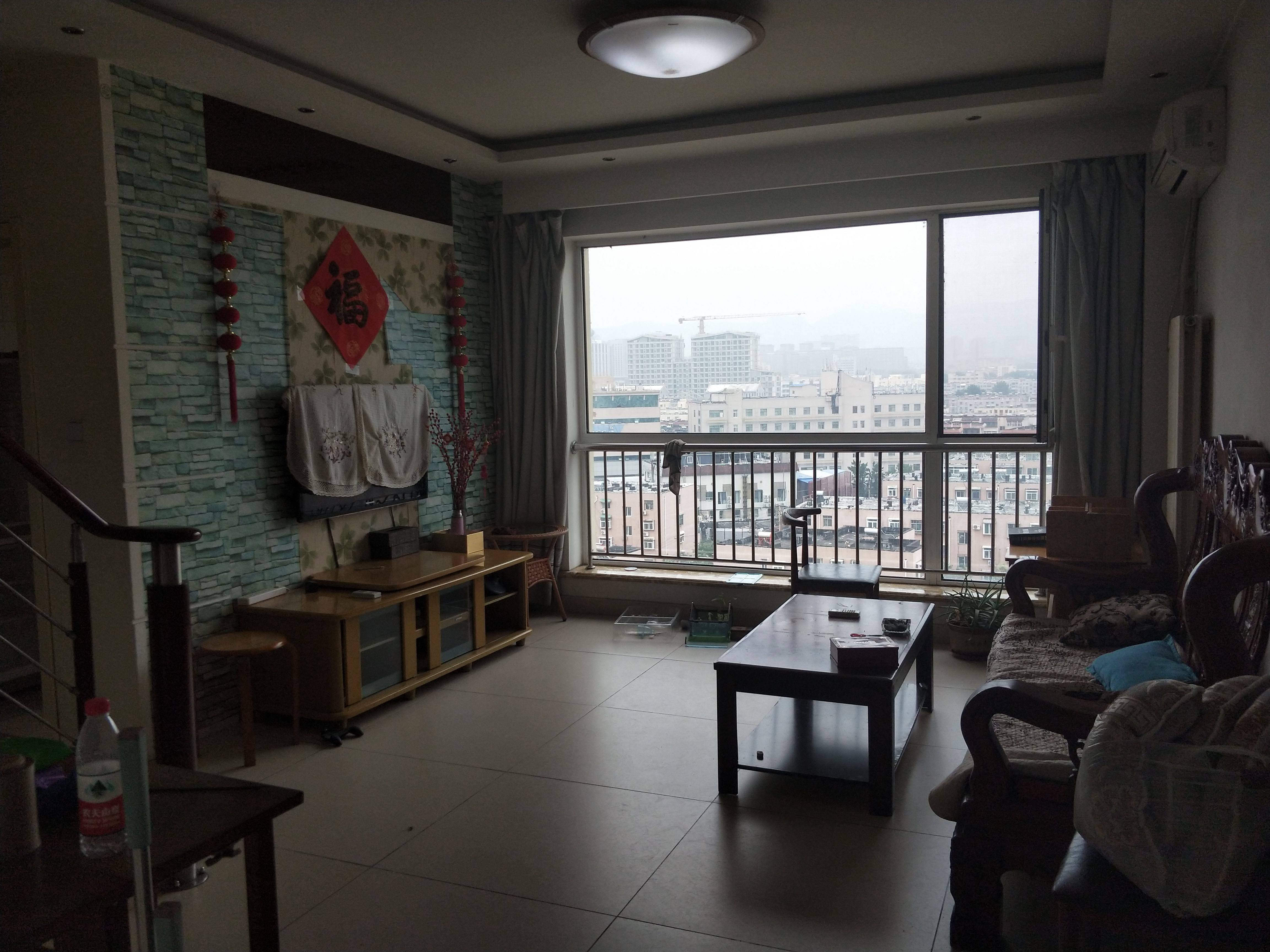 
							明湖天地