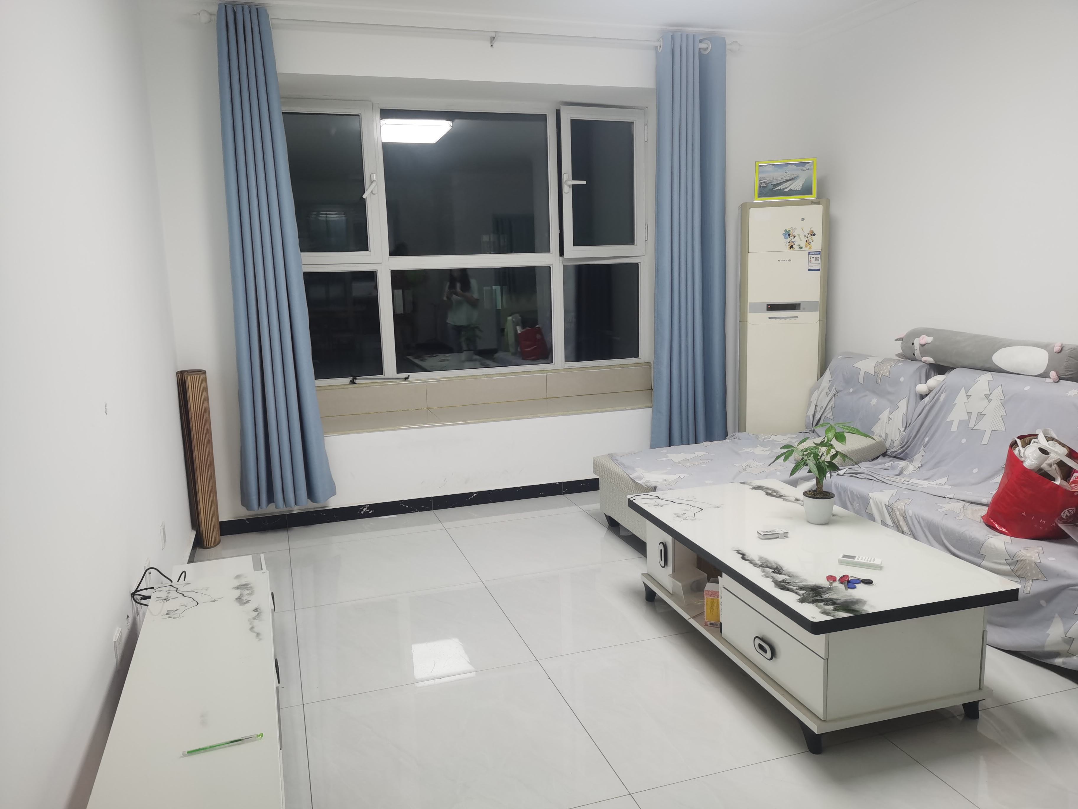 整租· 帝华鸿府东区 3室2厅 精装修 领包入住