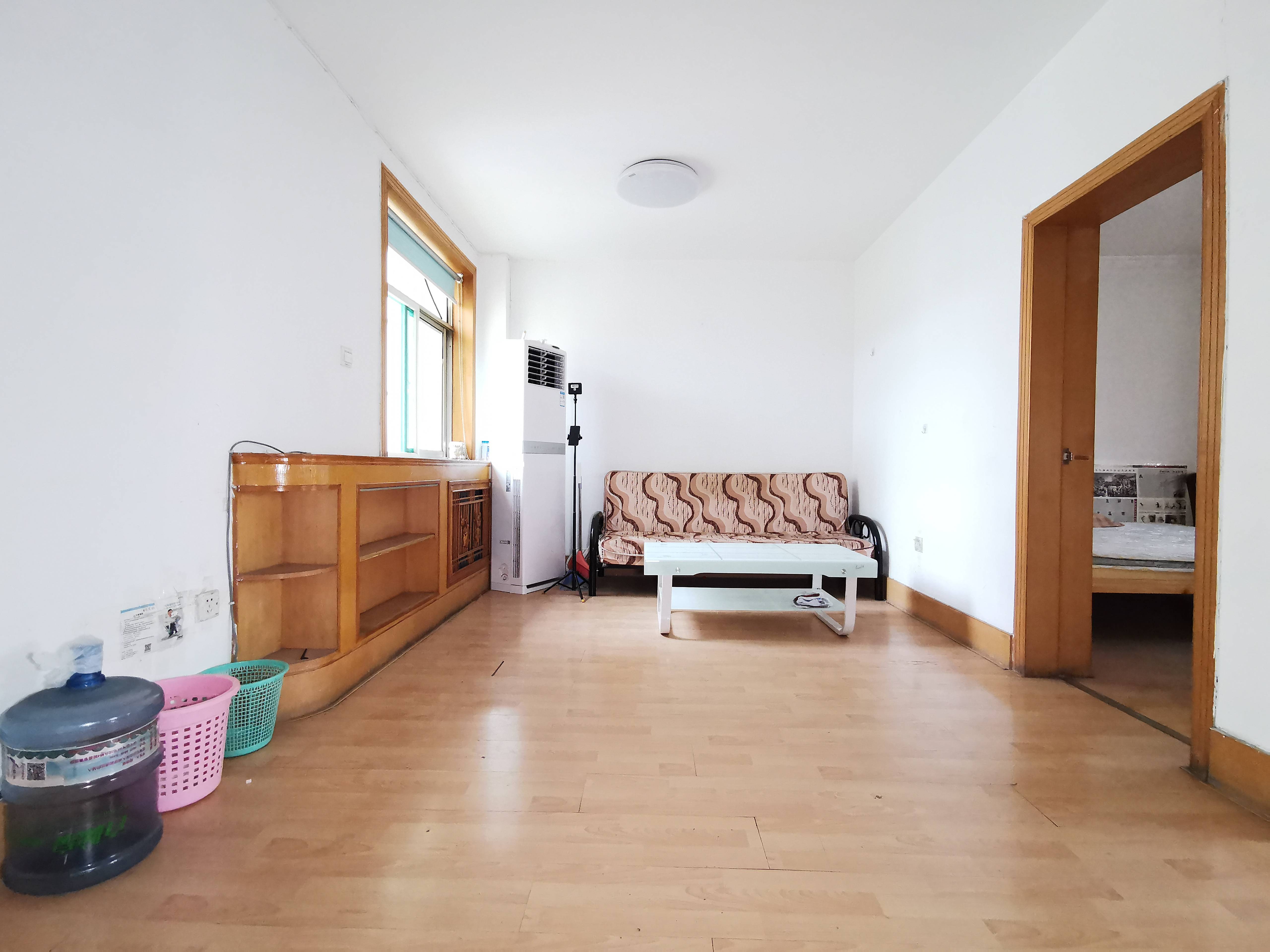  山东建筑工程学院第五宿舍 南北