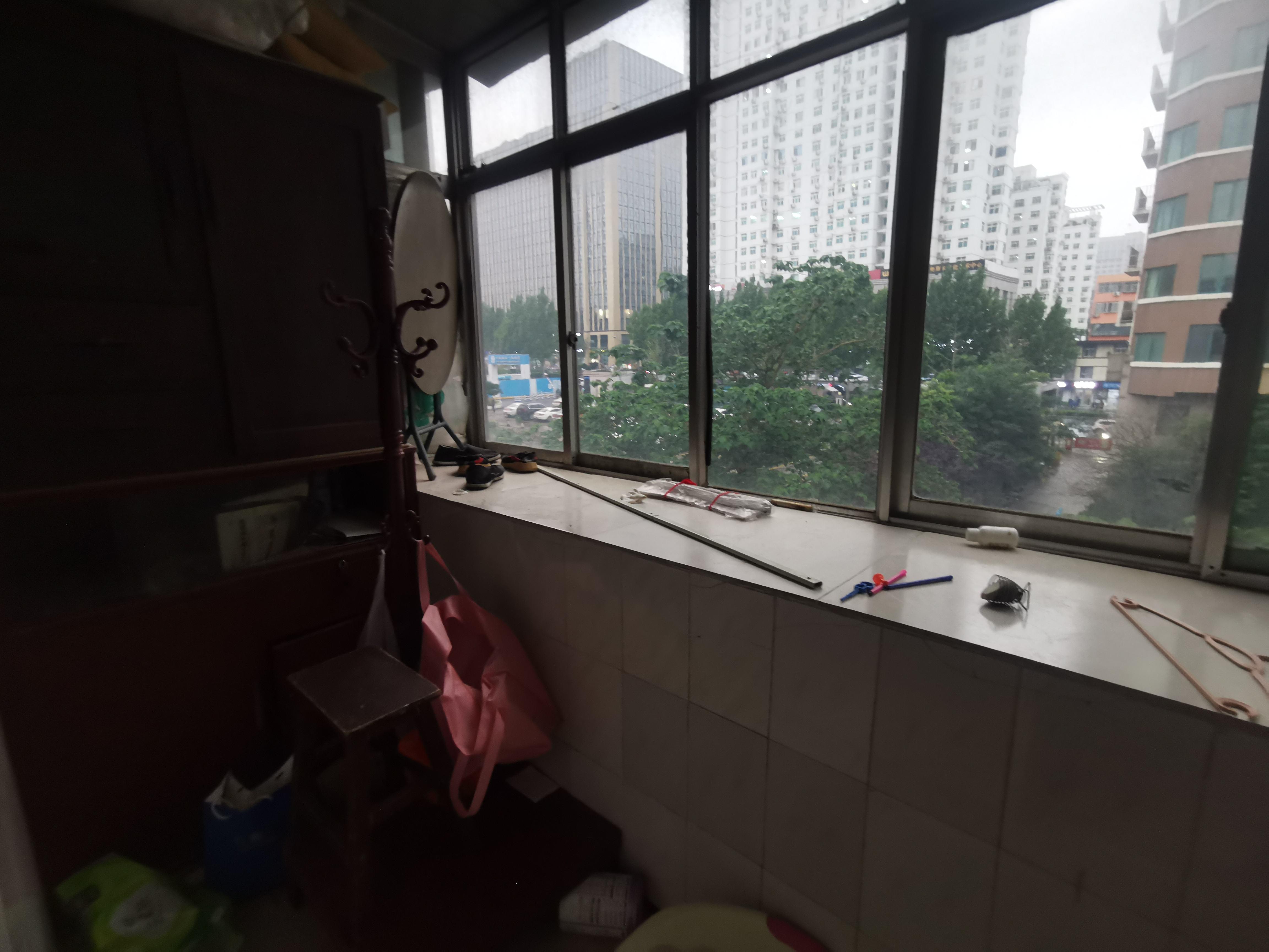 燕子山小区东路单位宿舍