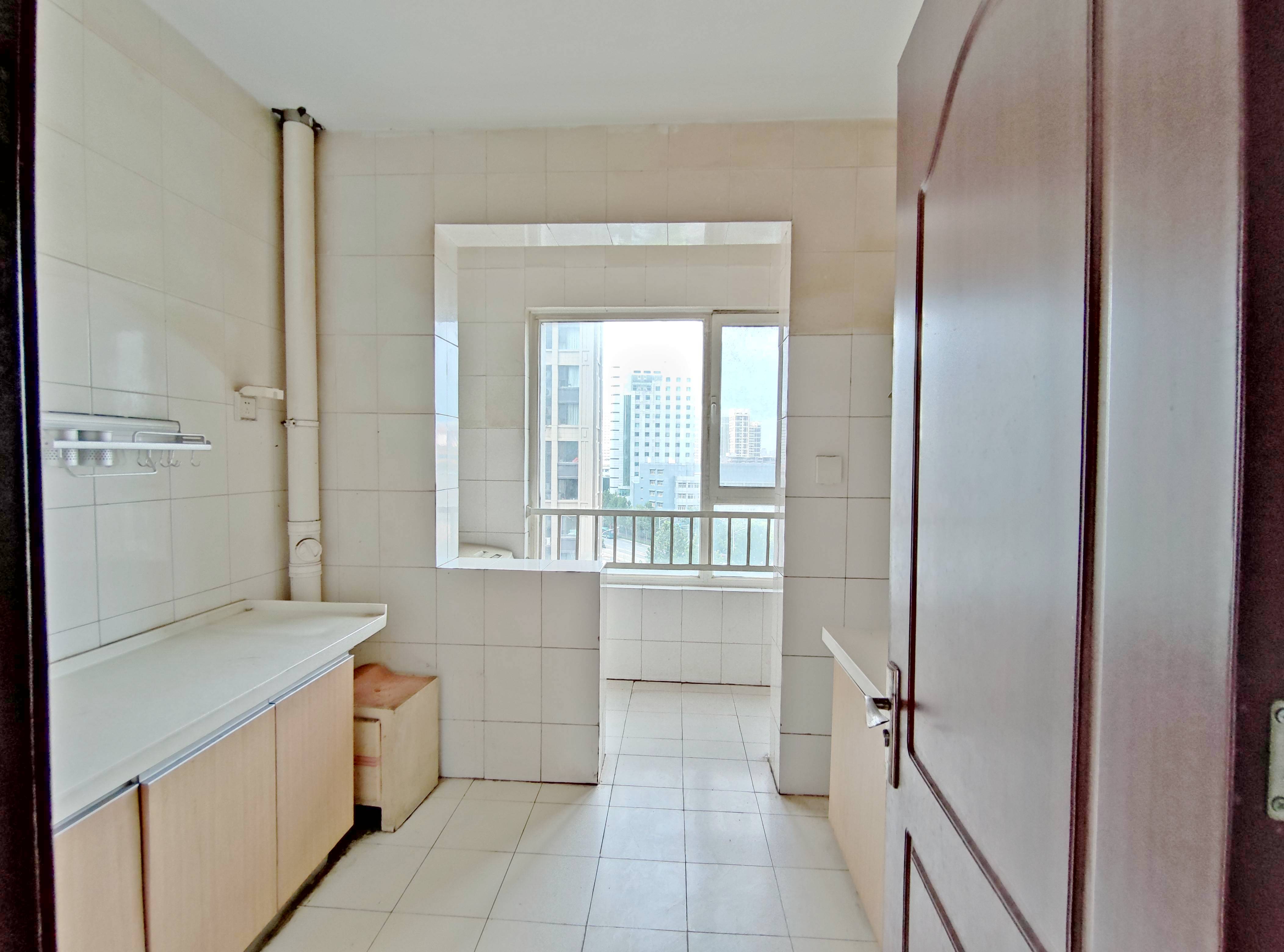 绿地新里卢浮公馆