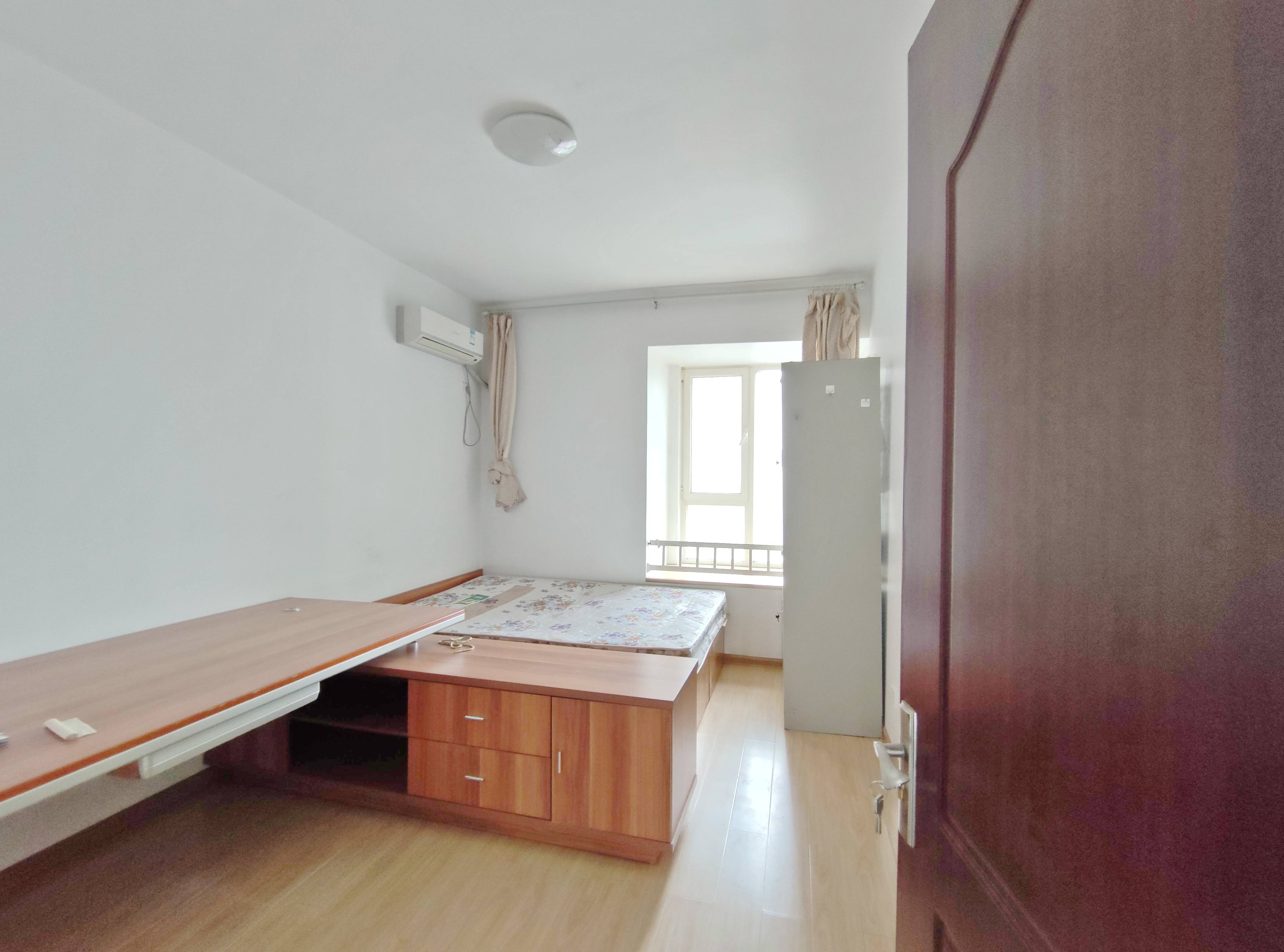 绿地新里卢浮公馆