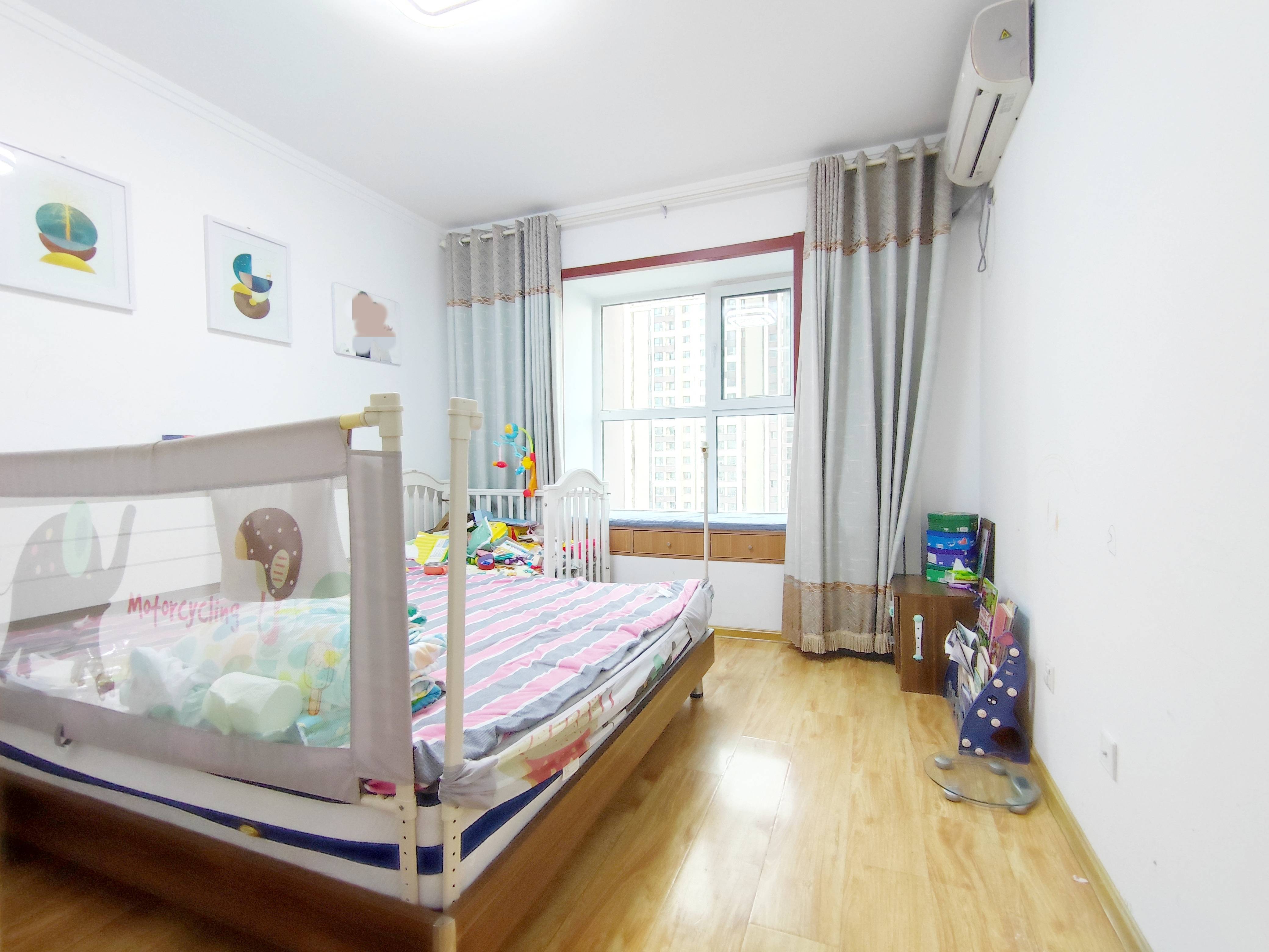 绿地新里香榭丽公馆