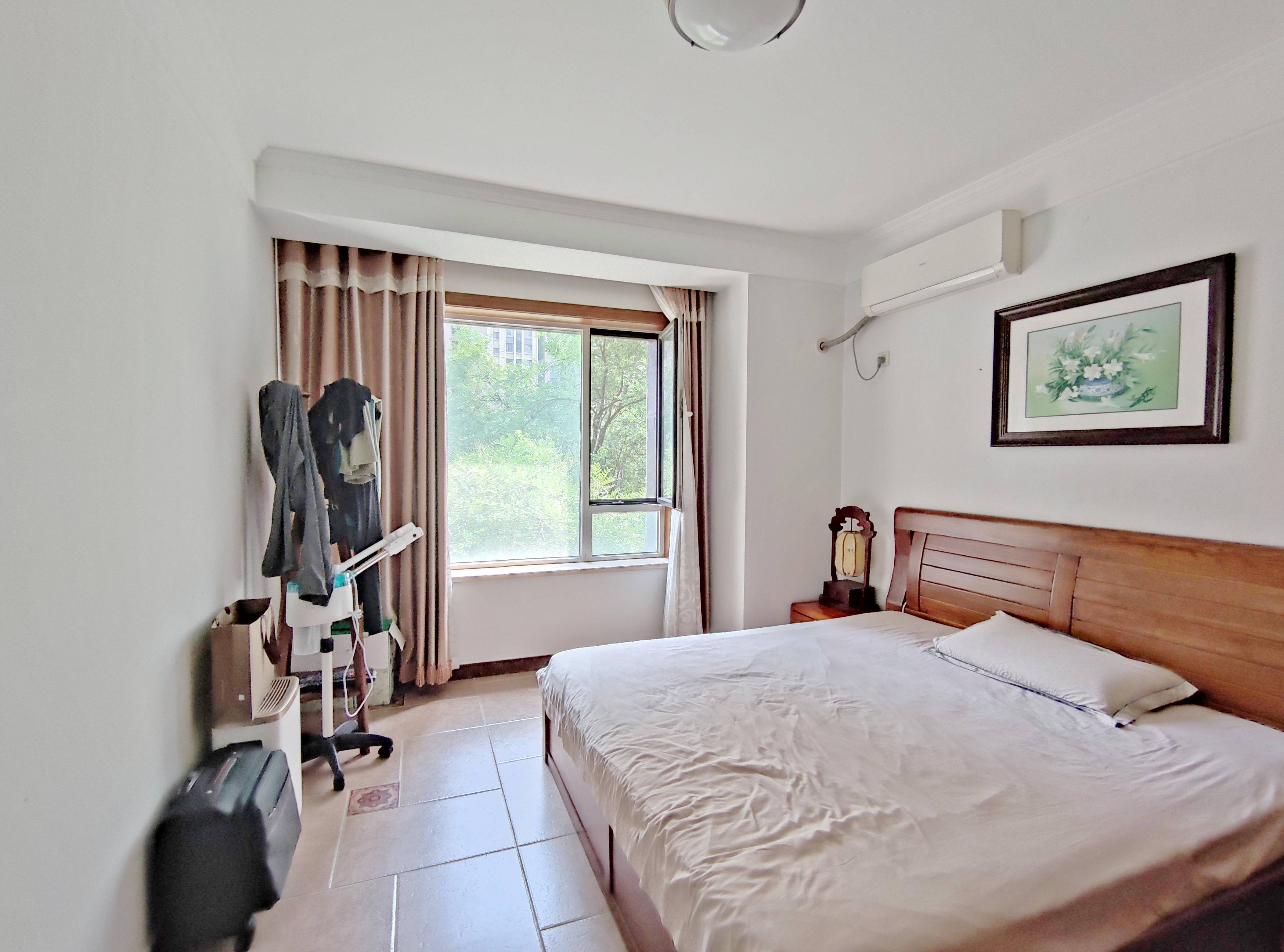 绿地新里卢浮公馆