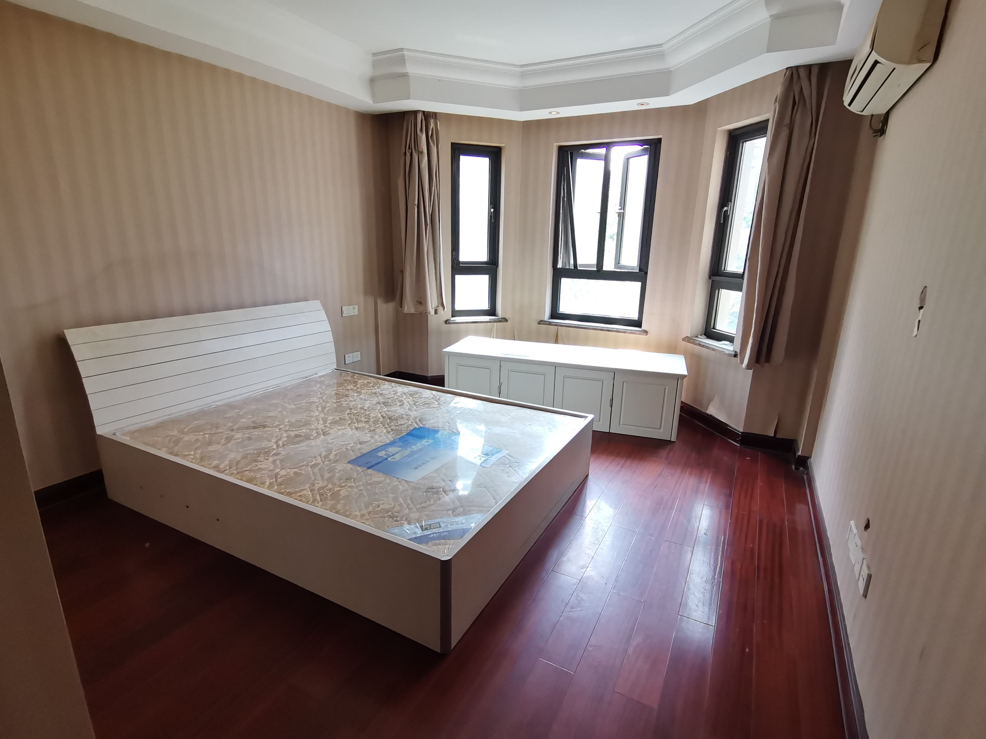 海尔绿城桂花园