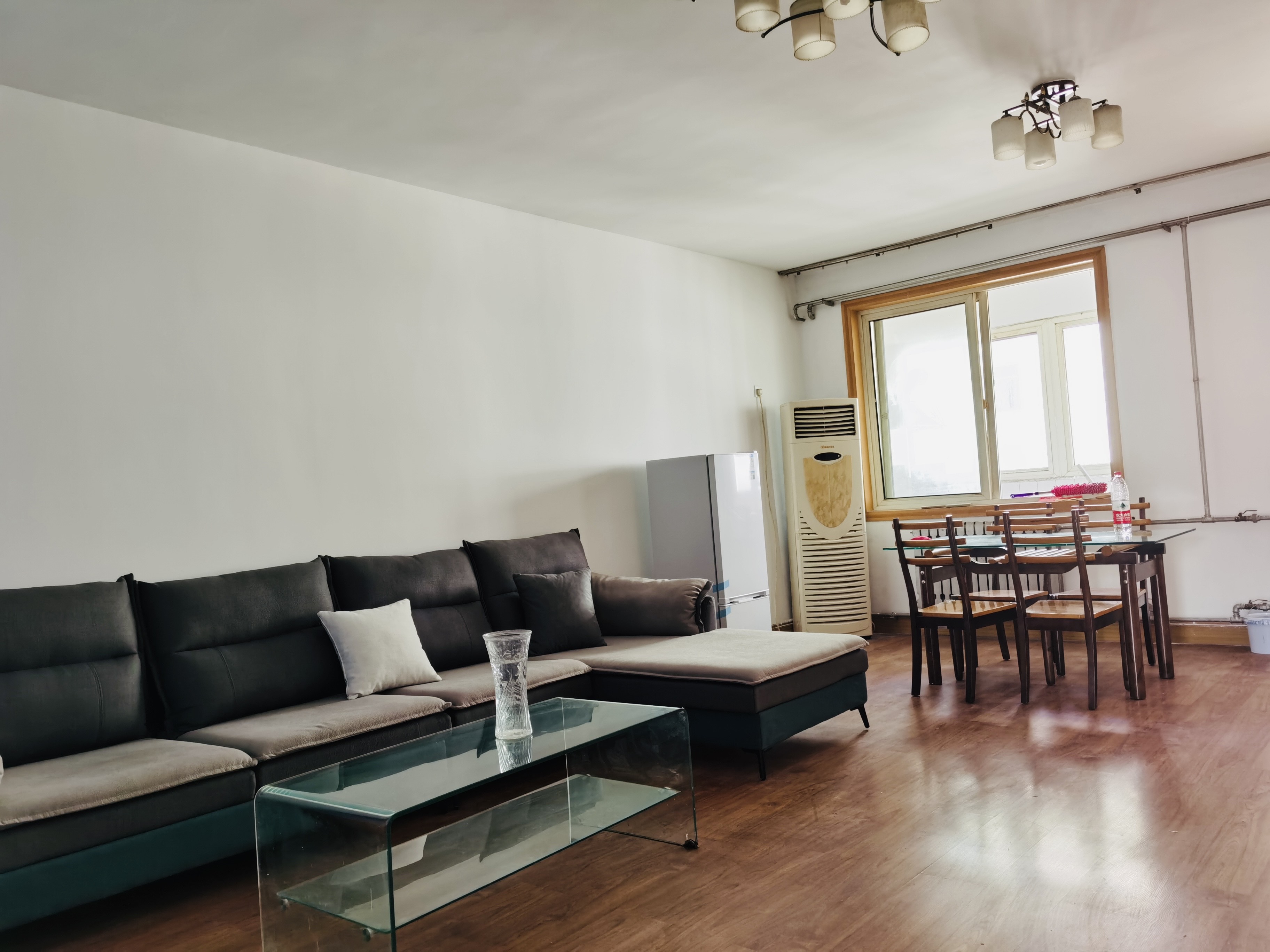 整租·华龙华信 华彩楼 2室2厅 南北