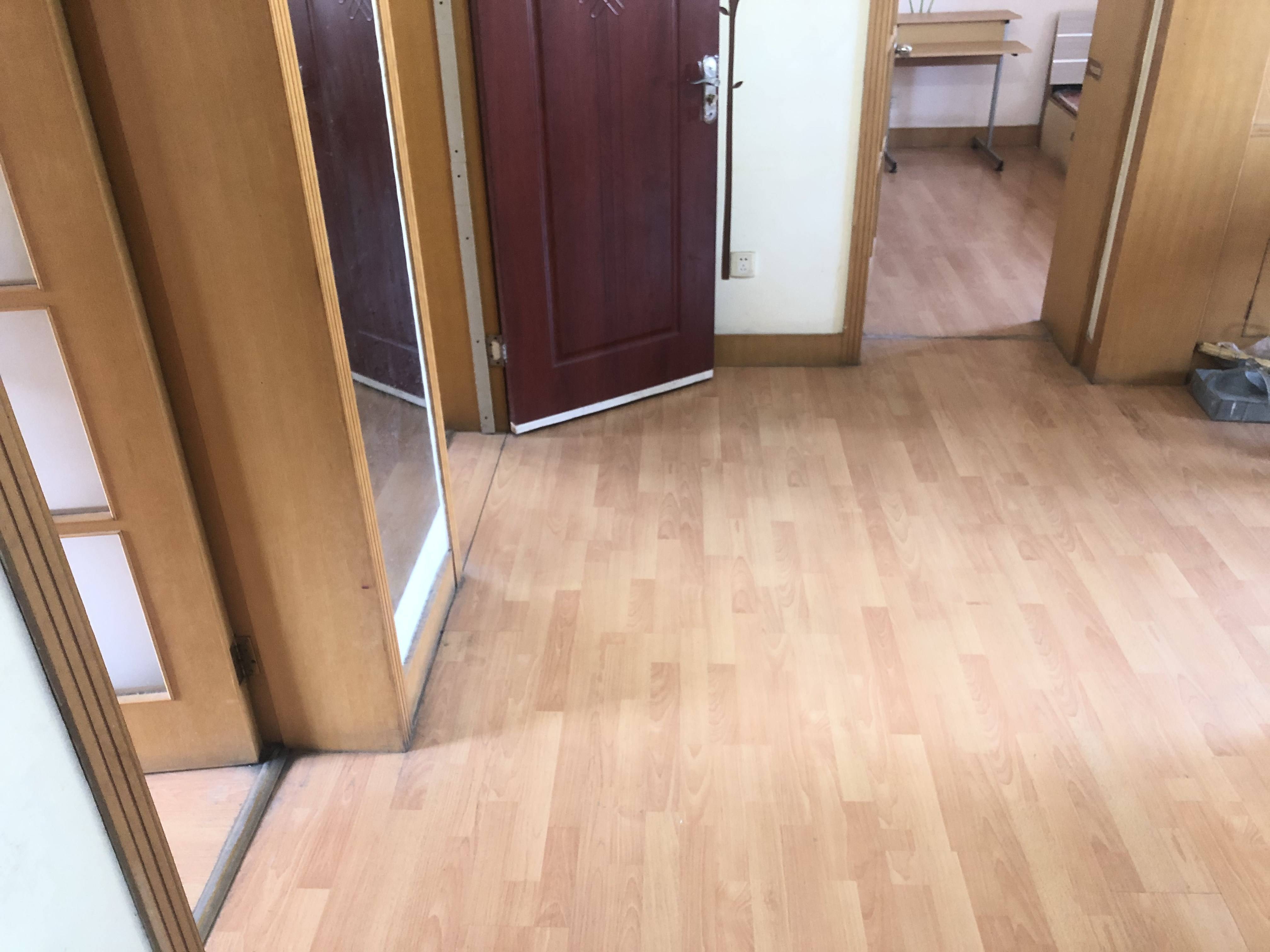 
							省地震局宿舍