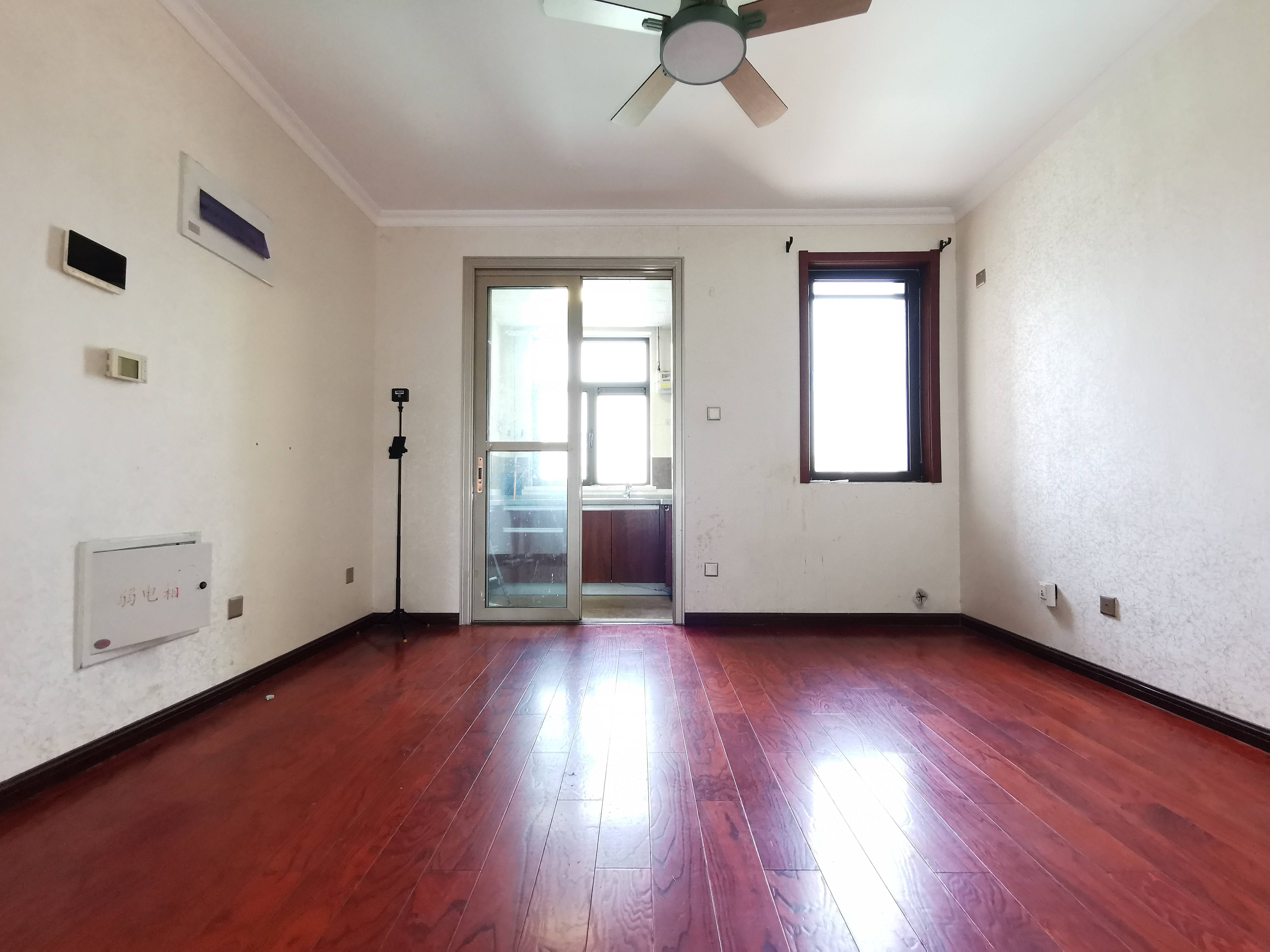  山师北街8号院 南北