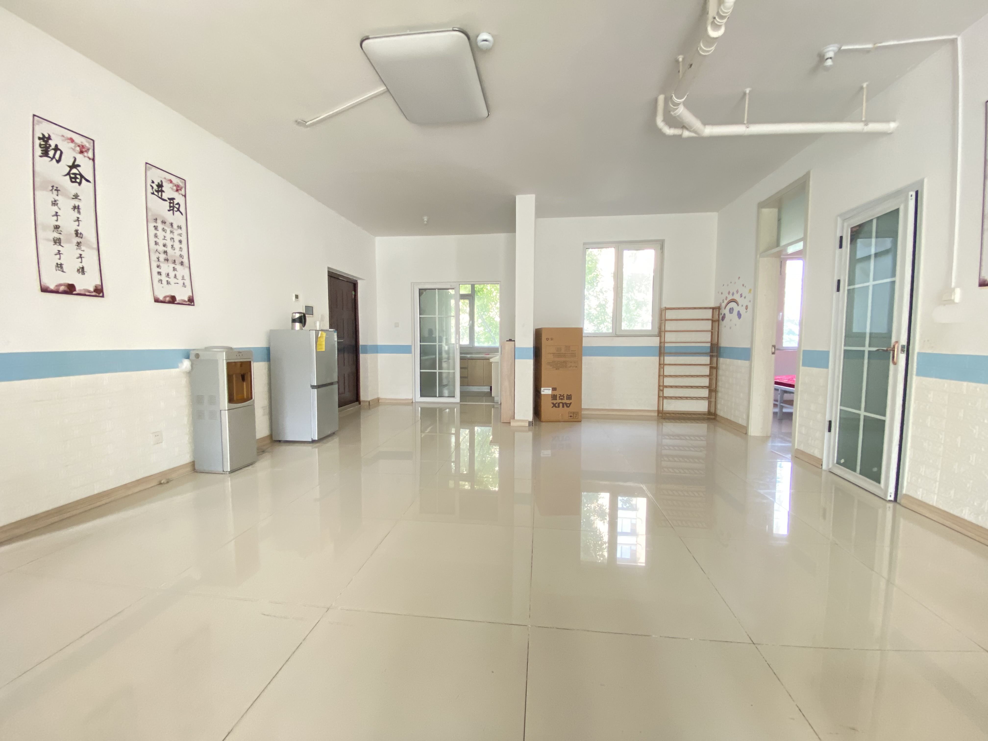  绿地国际城玫瑰明都 南北