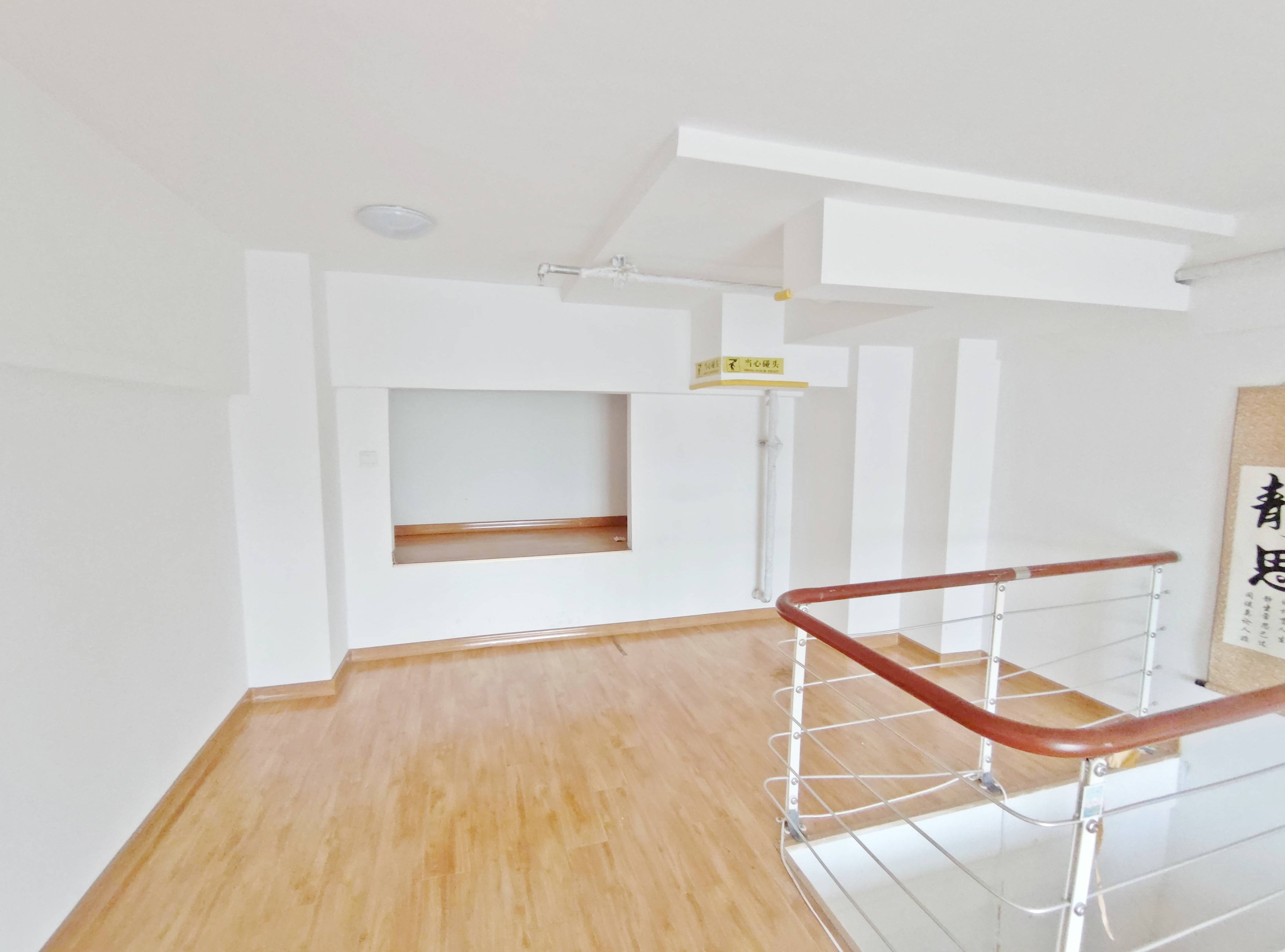 绿地泉景雅园商务大厦