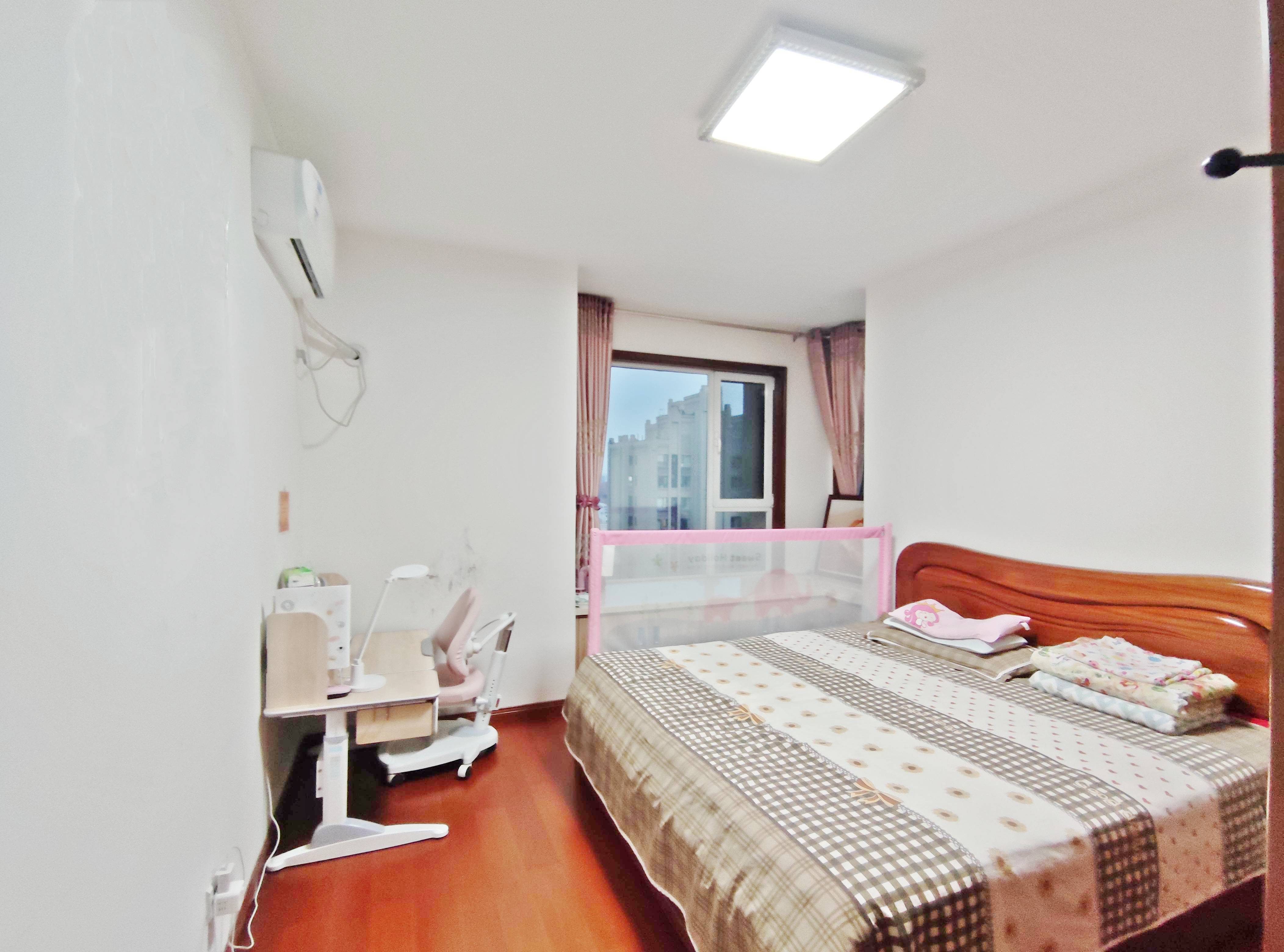 绿地新里卢浮公馆