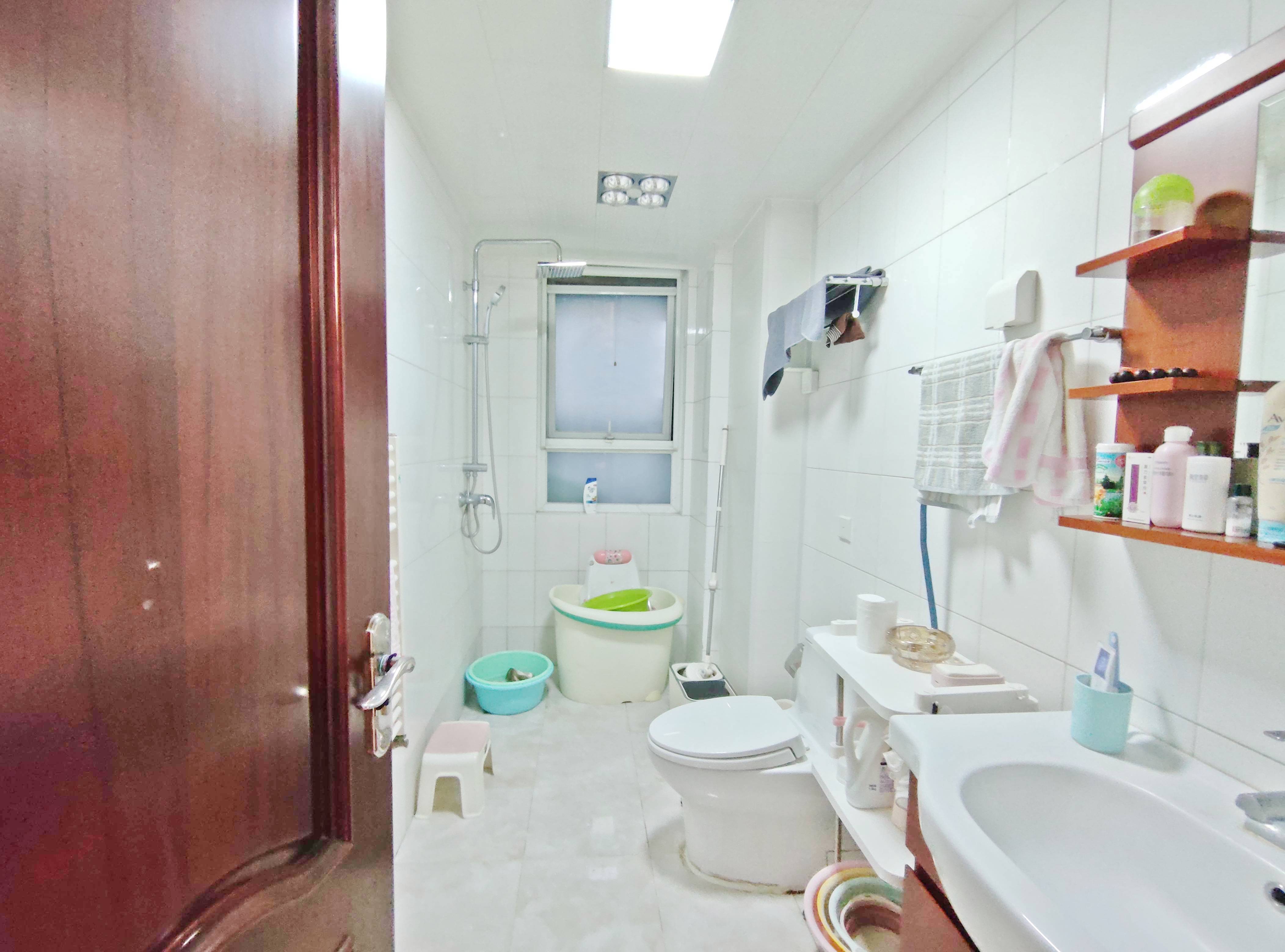 绿地新里卢浮公馆