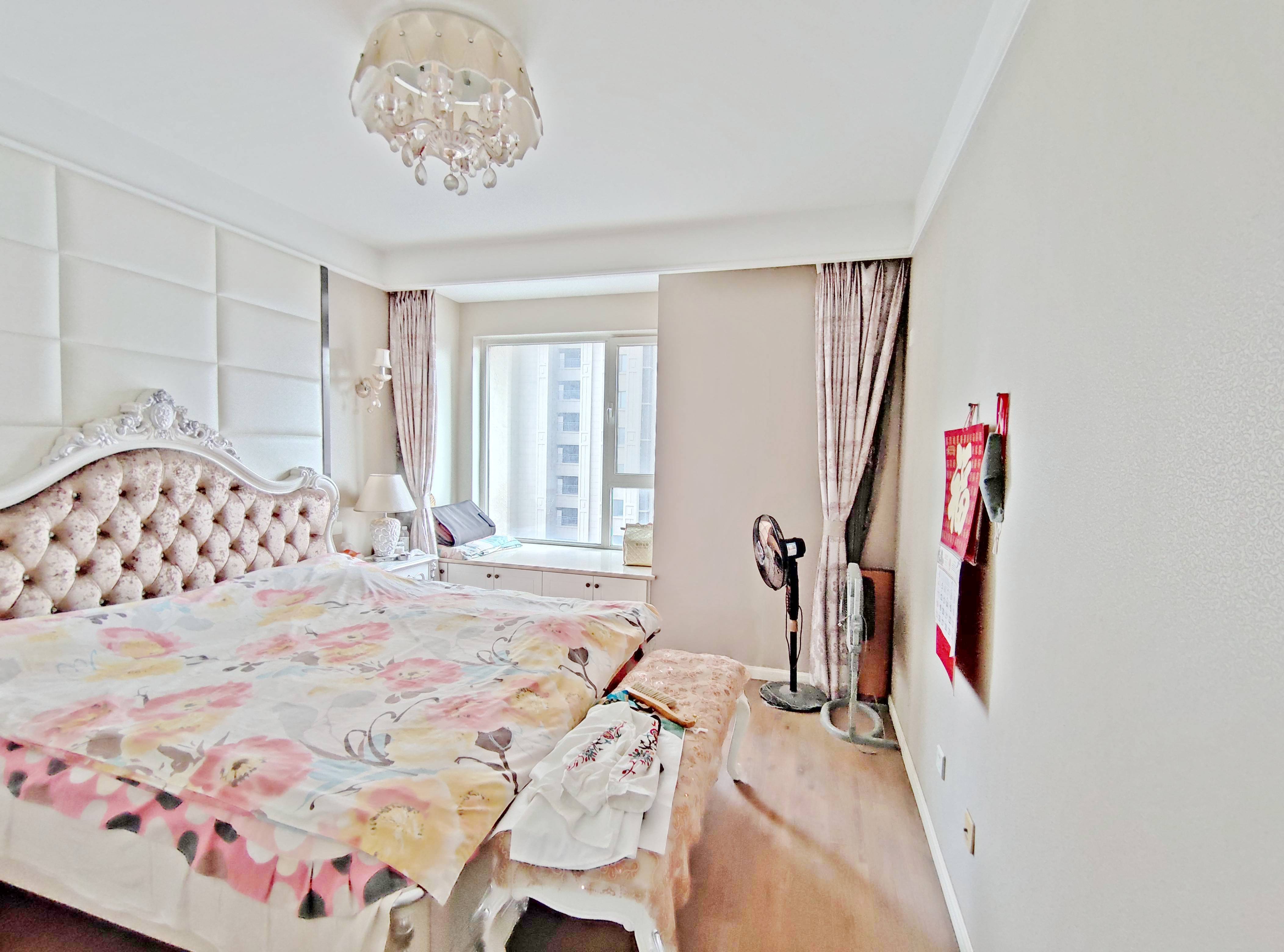 绿地新里卢浮公馆