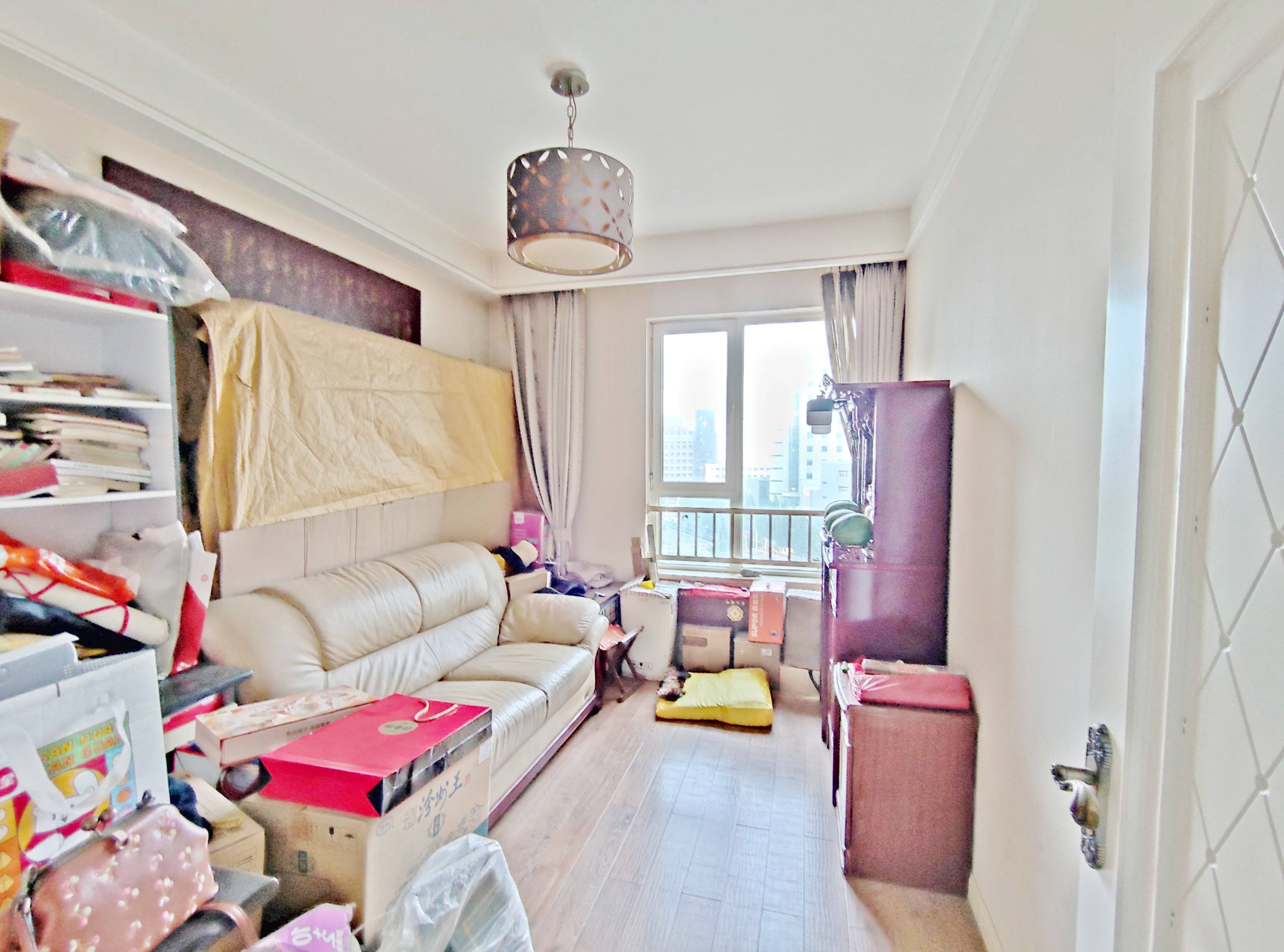 绿地新里卢浮公馆