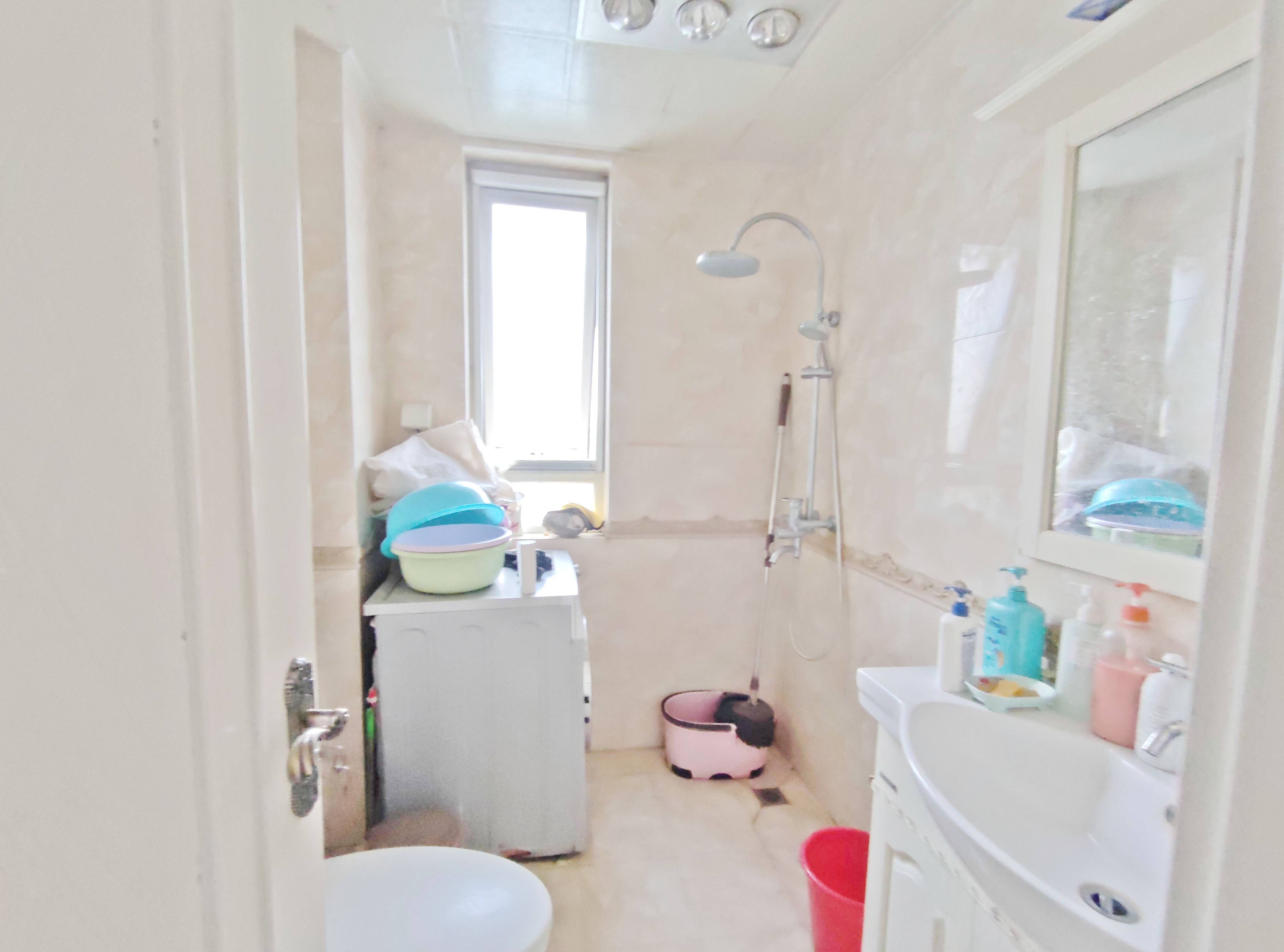 绿地新里卢浮公馆