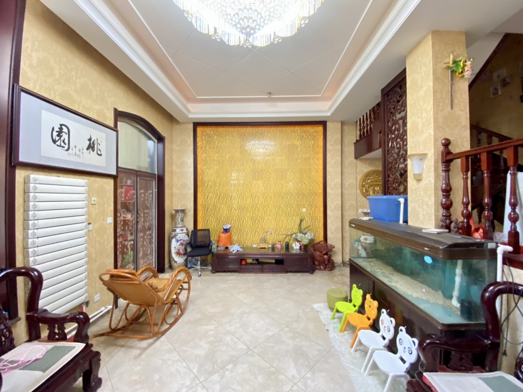  中海紫御东郡(东区) 南北