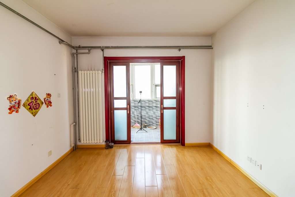  湖畔苑 满五 小区绿化高 精装好房 高楼层视野无遮挡 临地铁