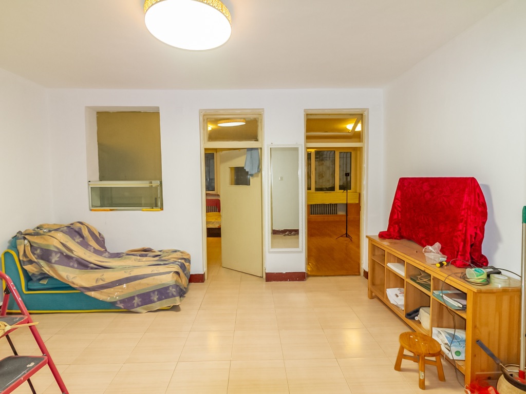  经五路工商银行单位宿舍 南北