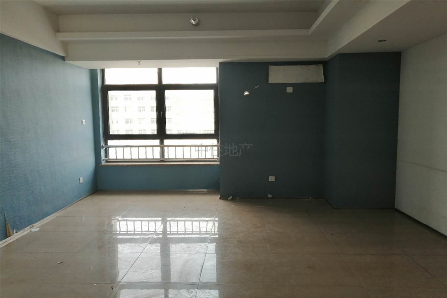 南益名泉春晓公寓