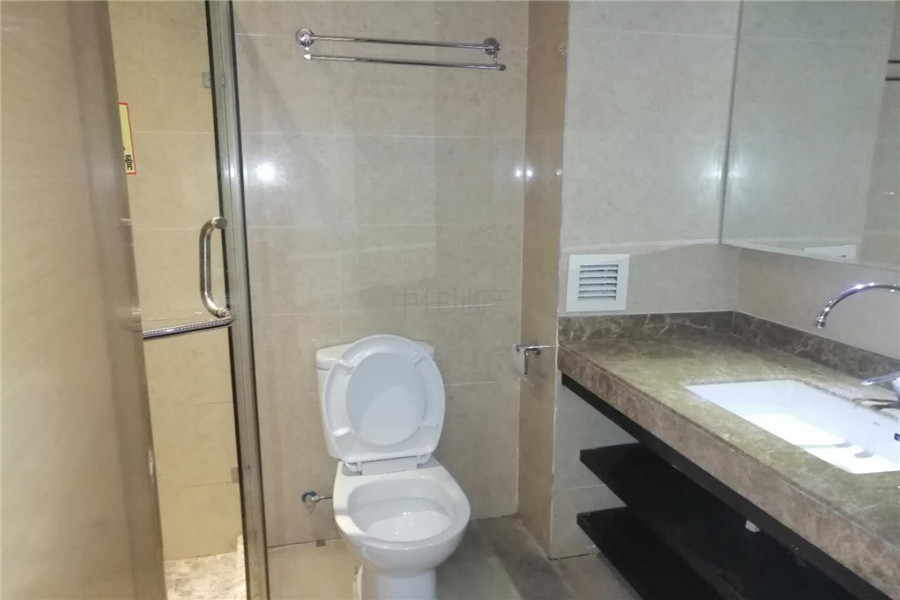 南益名泉春晓公寓