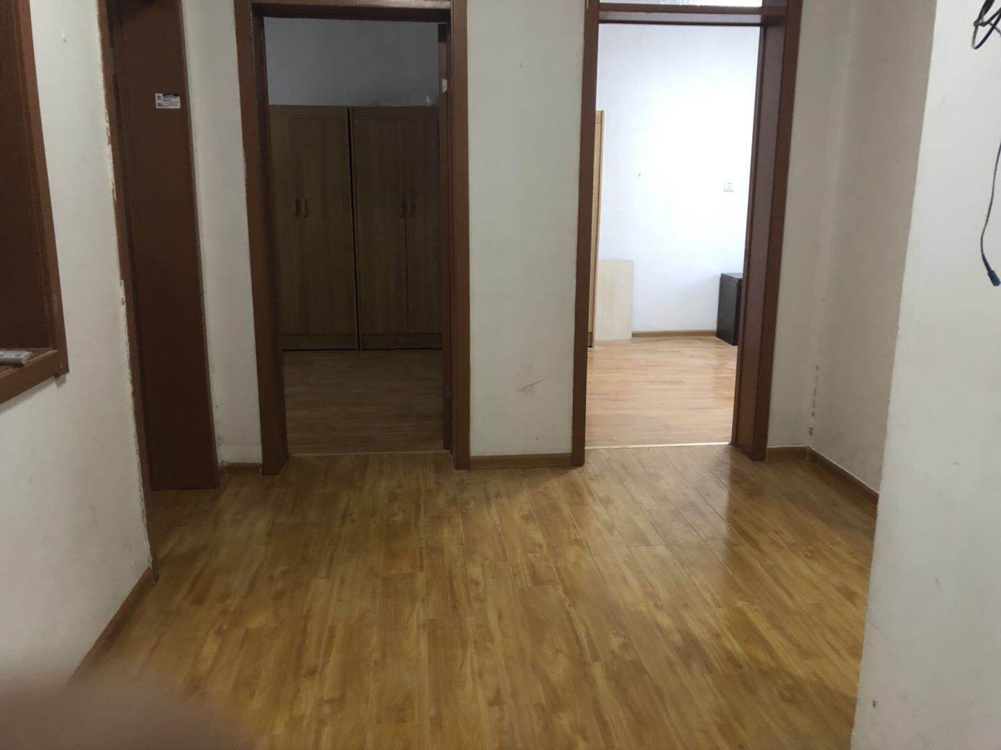 整租·工人新村南村西区3居室精装,近地铁随时看房