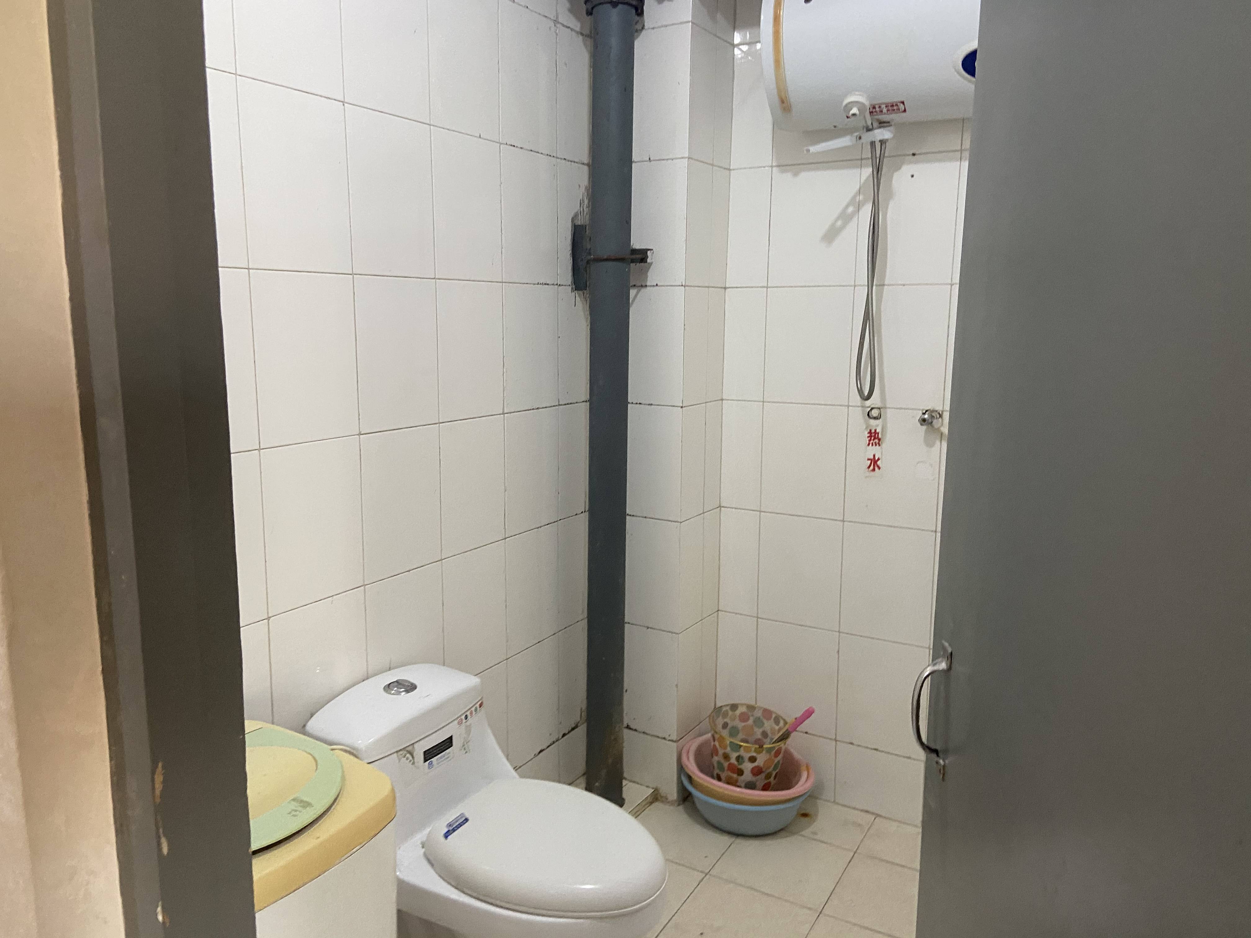  东方新天地花园 南北